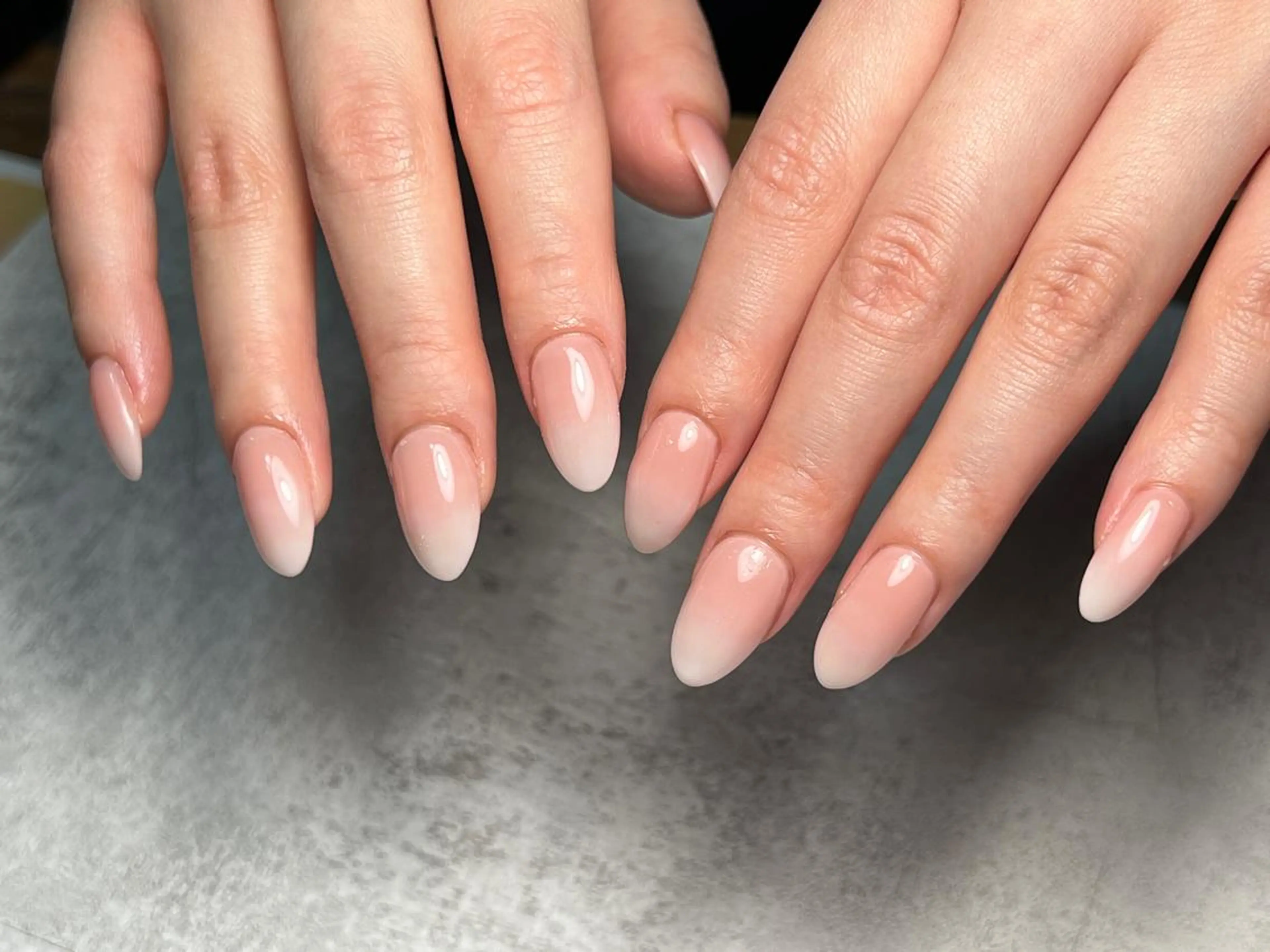 ネイル シンプルネイル lucky nail 歌舞伎町のネイルデザイン