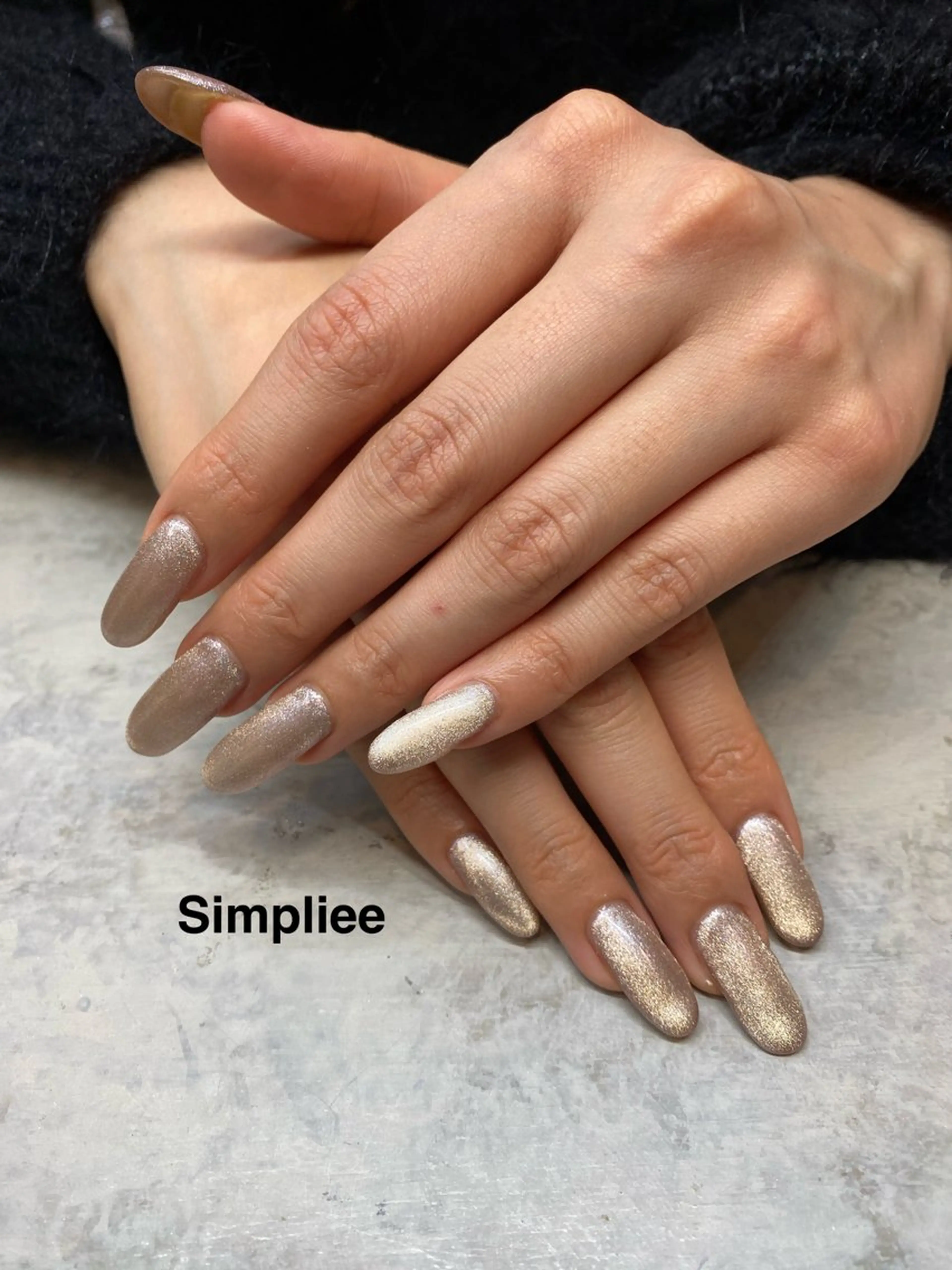 ネイル シンプリーワン 渋谷店🪄MOENAのネイルデザイン