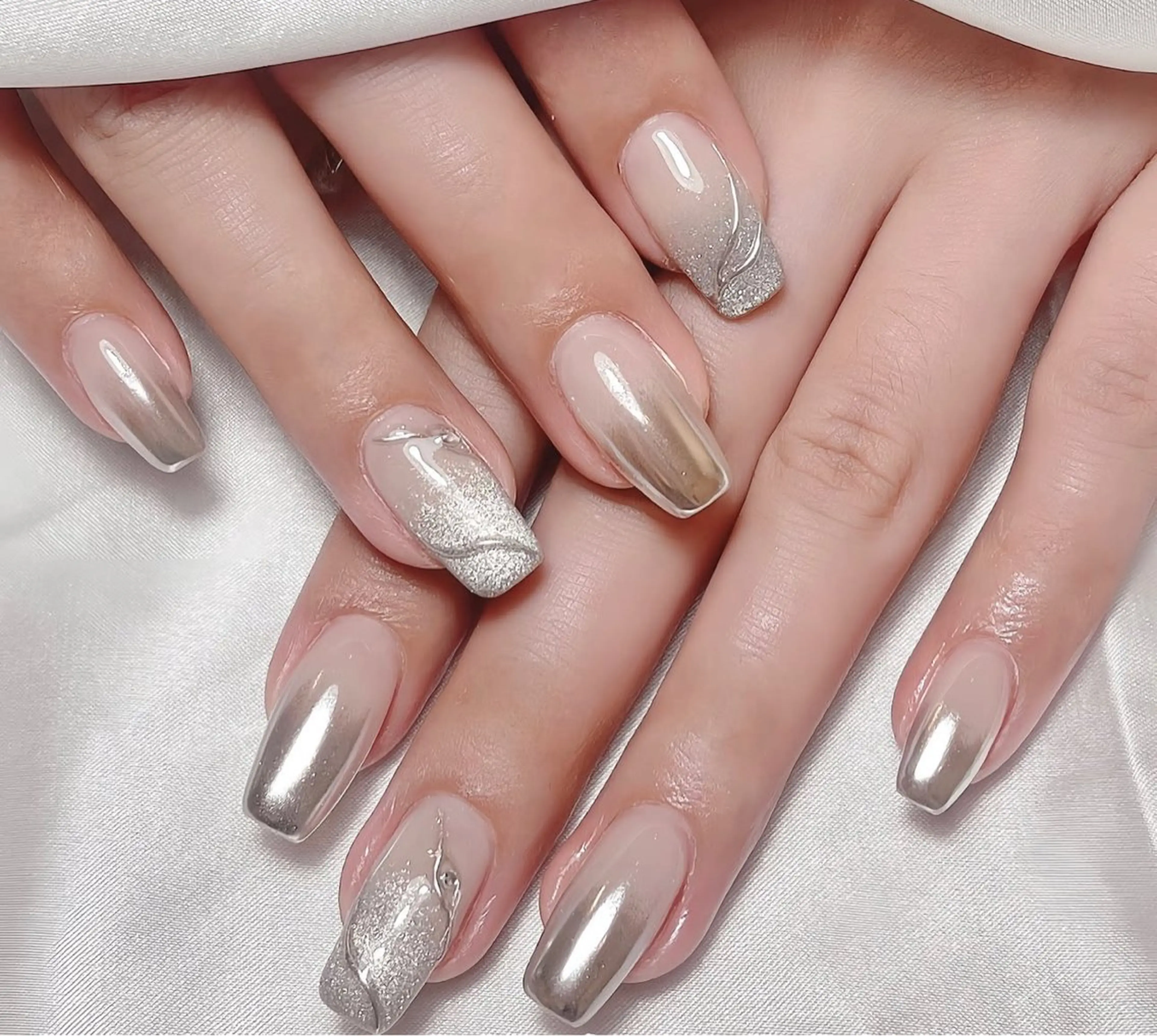 ネイル アートネイル オーロラネイル チークネイル フレンチネイル ガラスフレンチ ハンドネイル 🎀YooLi Nail salonのネイルデザイン