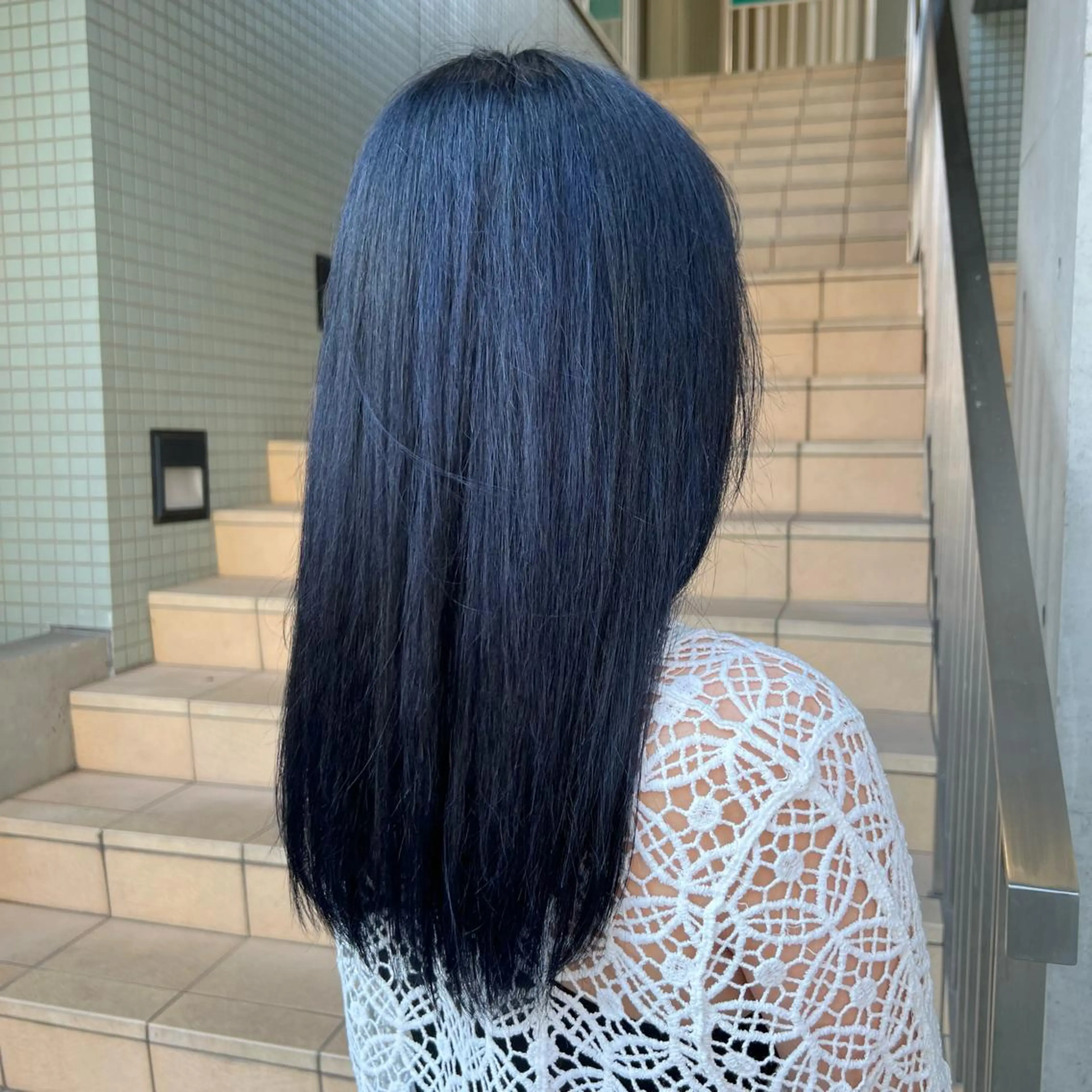 カラー 黒髪 ブルーカラー ブルーラベンダー ラベンダーカラー ヘアカラー トリートメント stylist 🐶内藤 成香のヘアスタイル