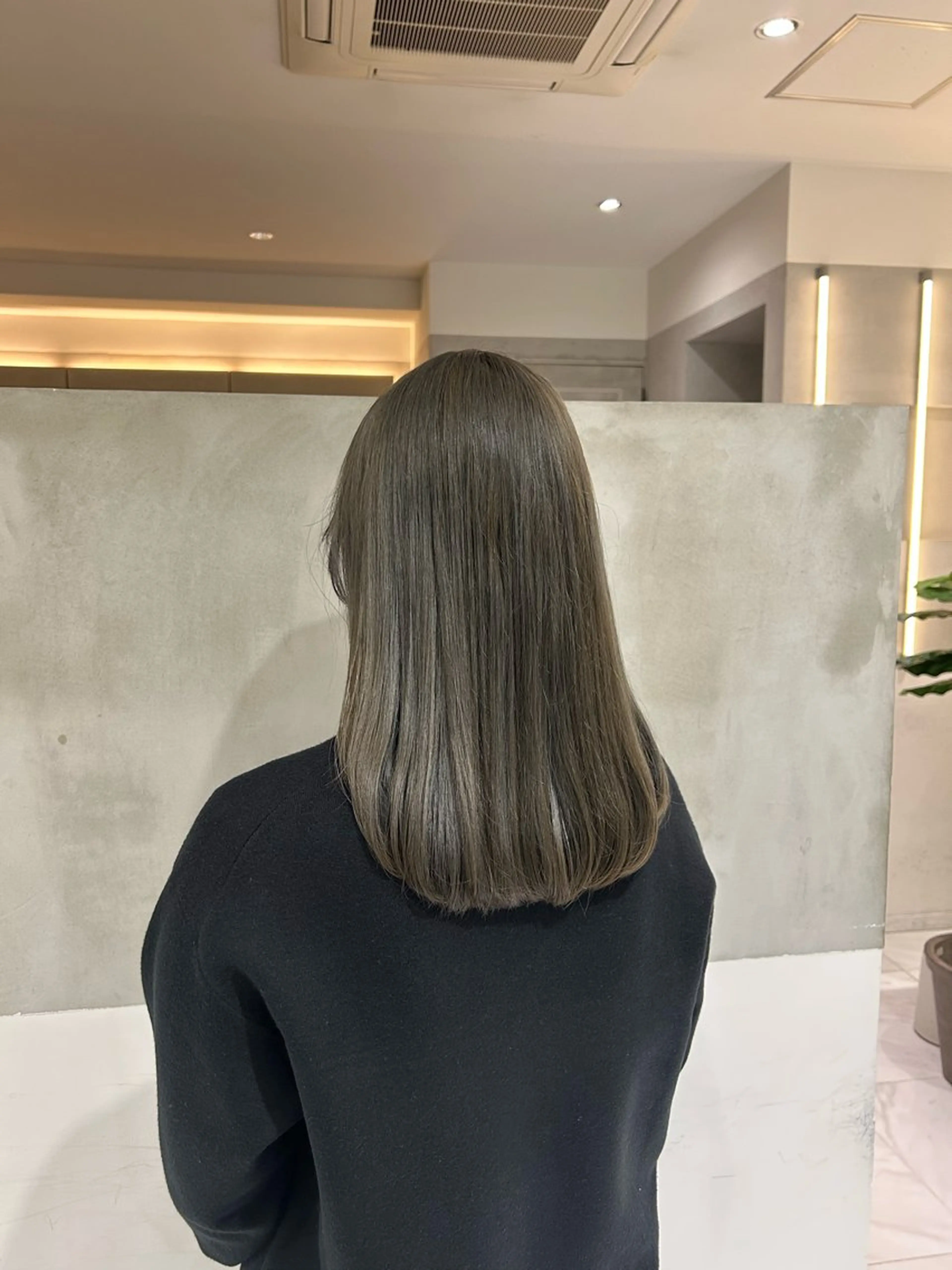 セミロング カラー グレージュ オリーブグレージュ オリーブグレー ヘアカラー トリートメント ヘアセット ナチュラル/韓国💎 haruka 💎のヘアスタイル