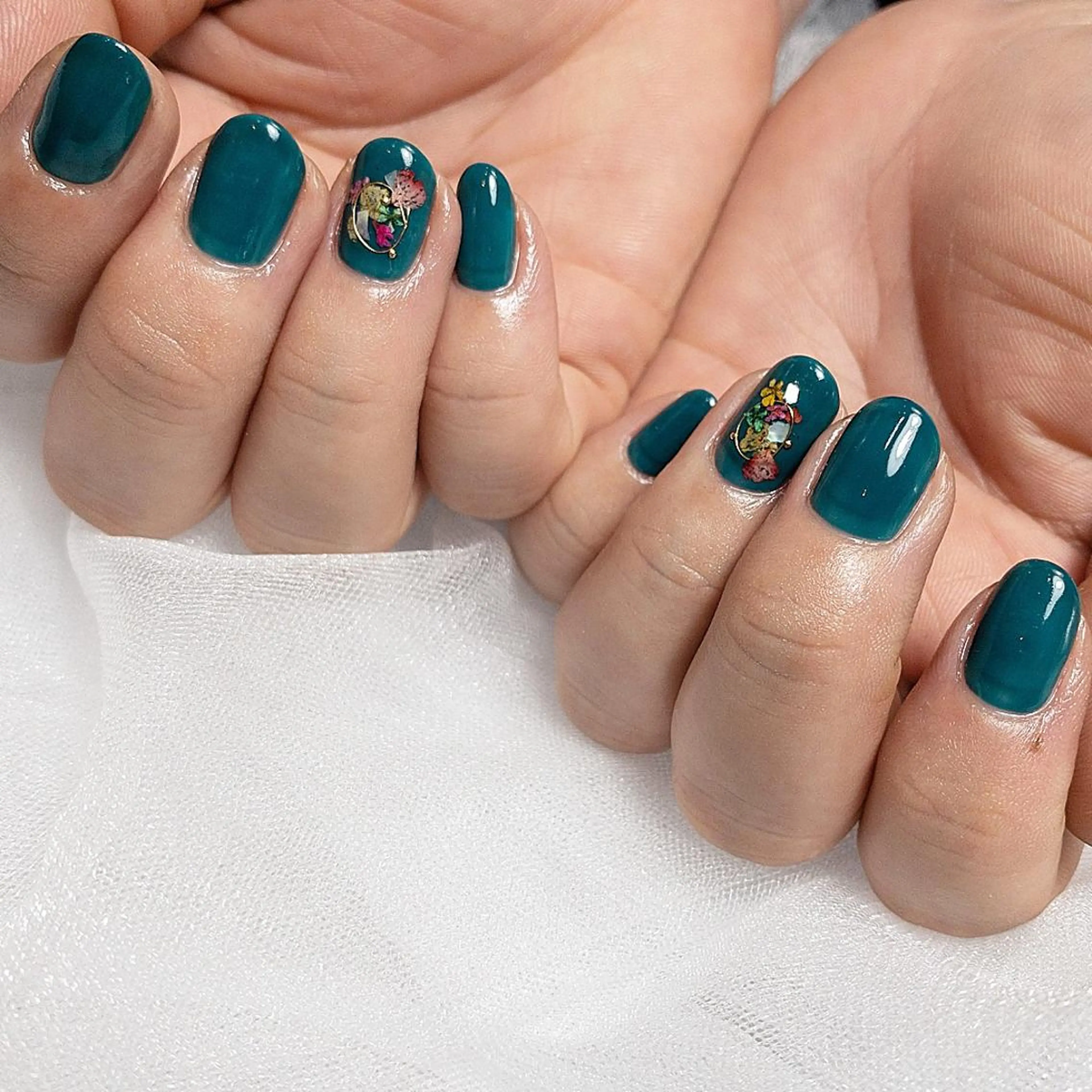 ネイル rokunana 佐野のネイルデザイン