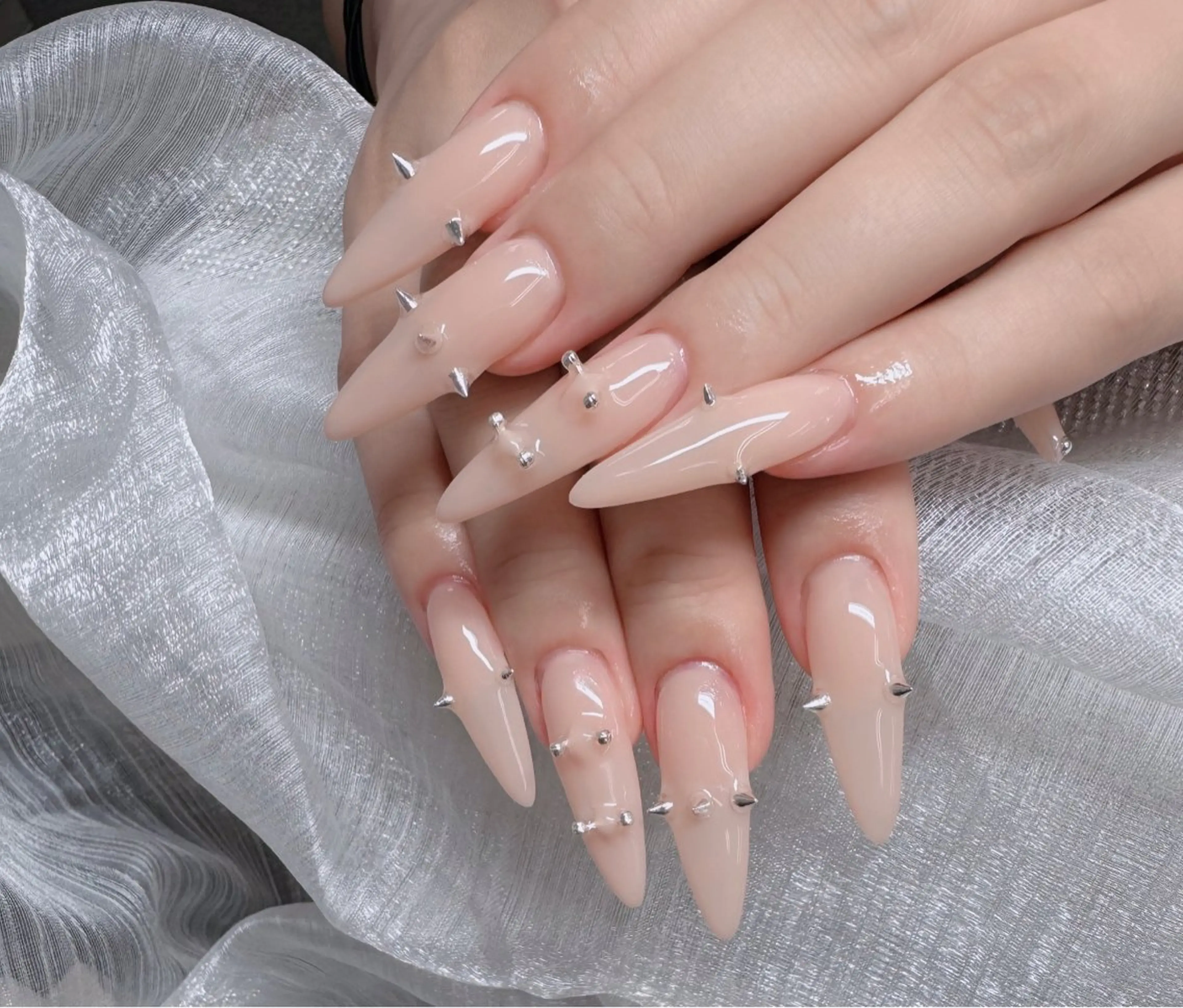 ネイル オーロラネイル フレンチネイル ジェルネイル ハロウィン キラキラネイル ハンドネイル H.baby Nail Salonのネイルデザイン