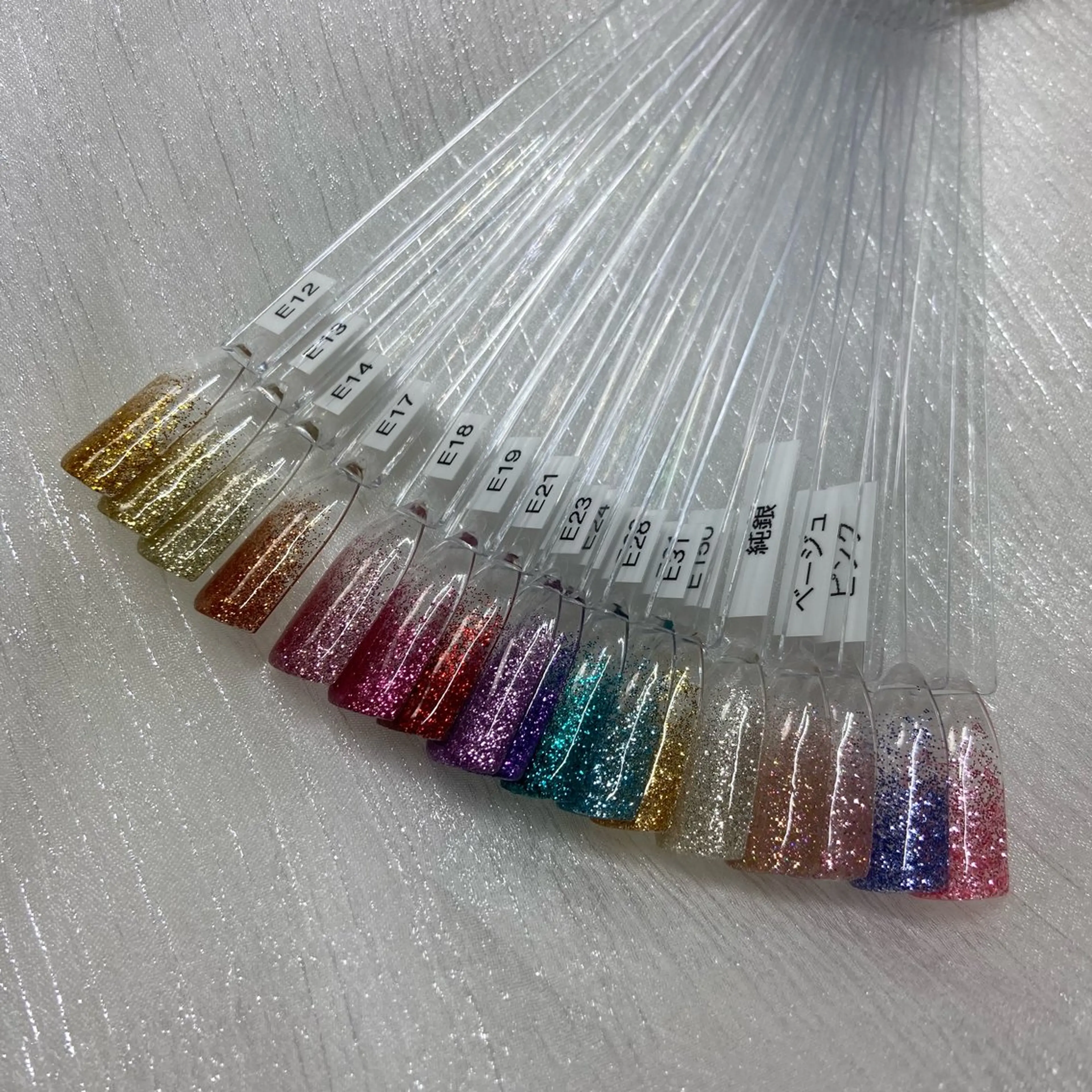 ハンド ラメグラ🩵 （オフなし）の写真