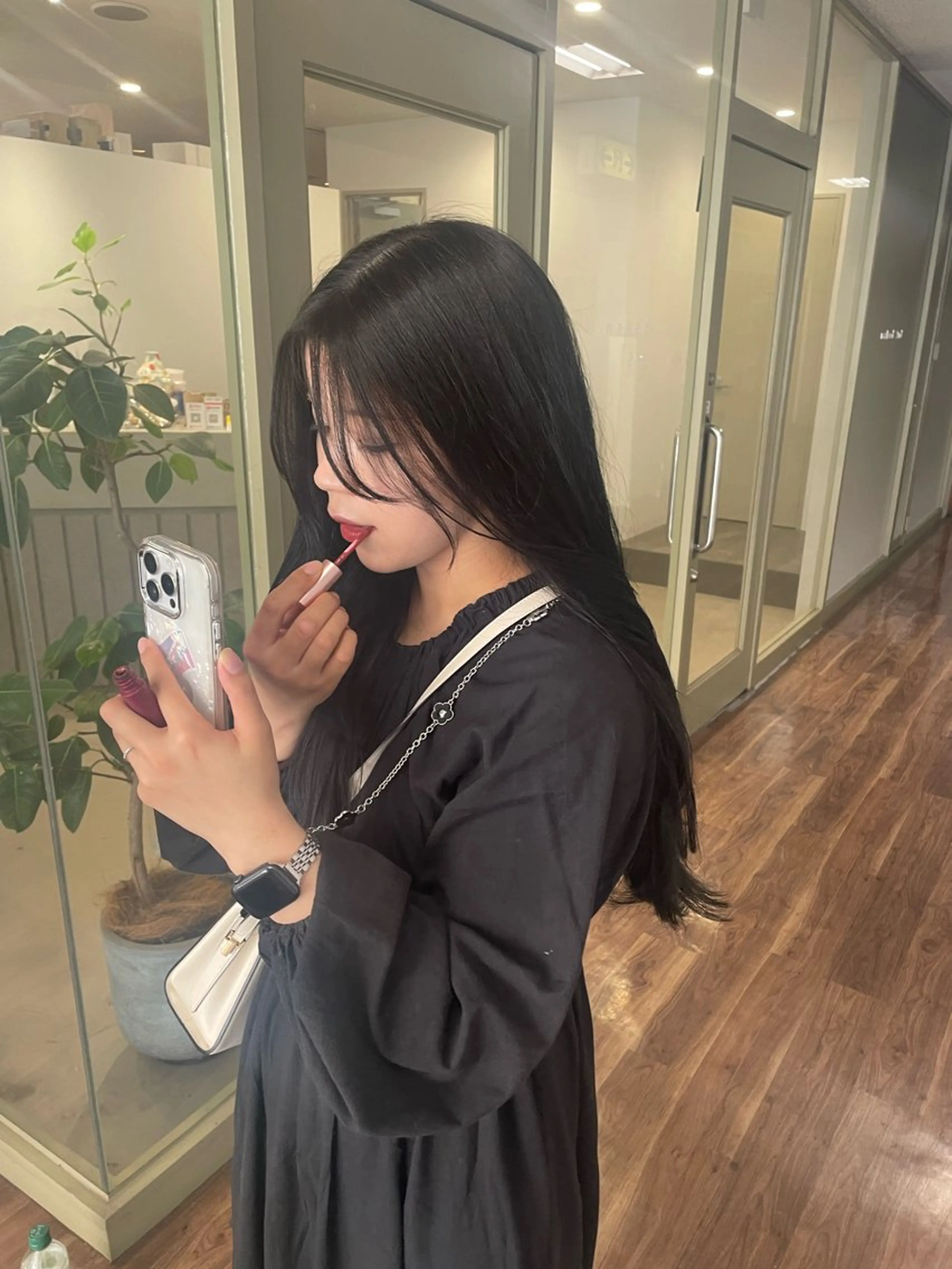 ロング カラー カットパーマモデル 山中 遥のヘアスタイル