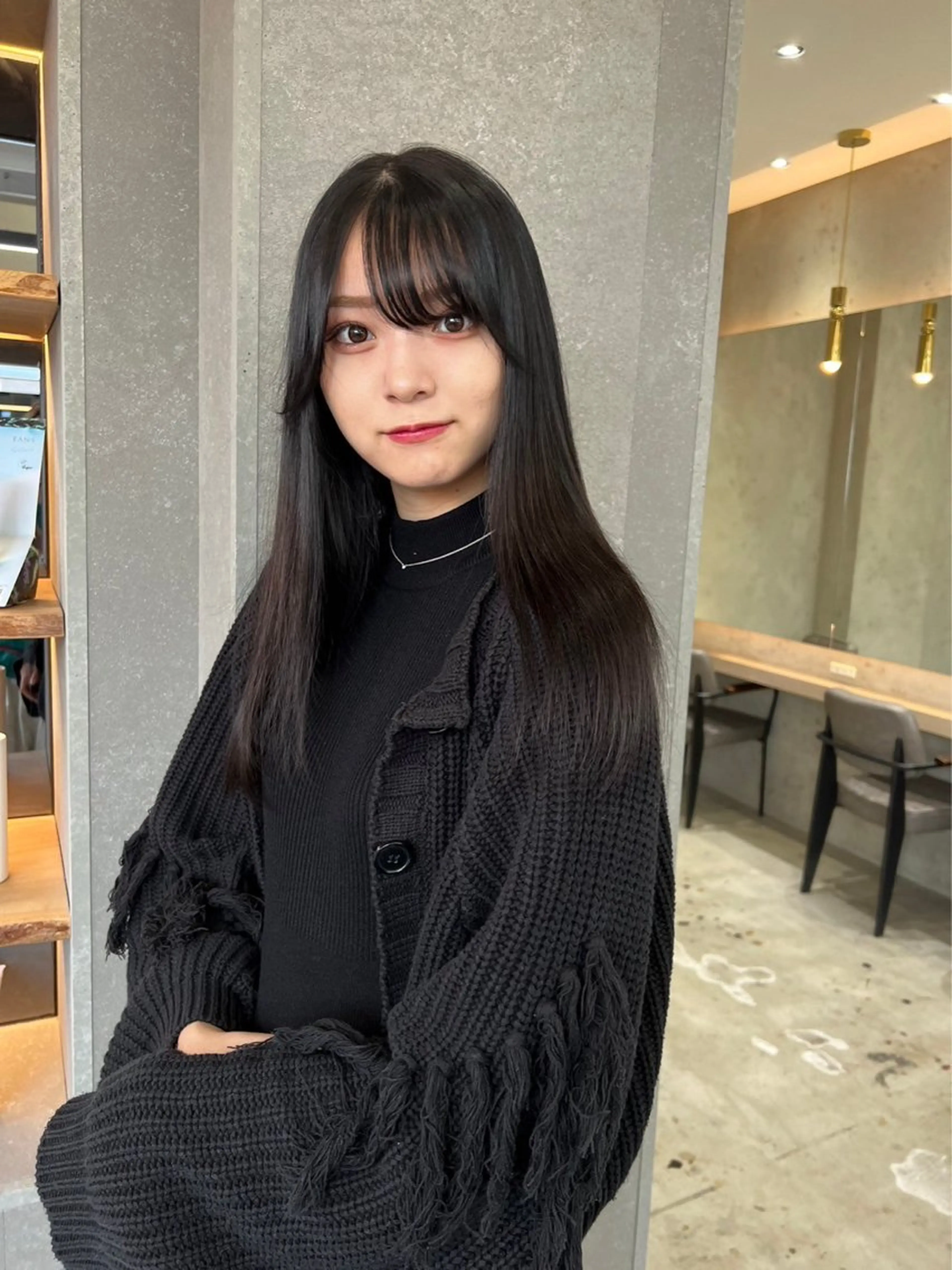 セミロング カット 縮毛矯正 トリートメント 透明感カラー　中嶋 将城のヘアスタイル