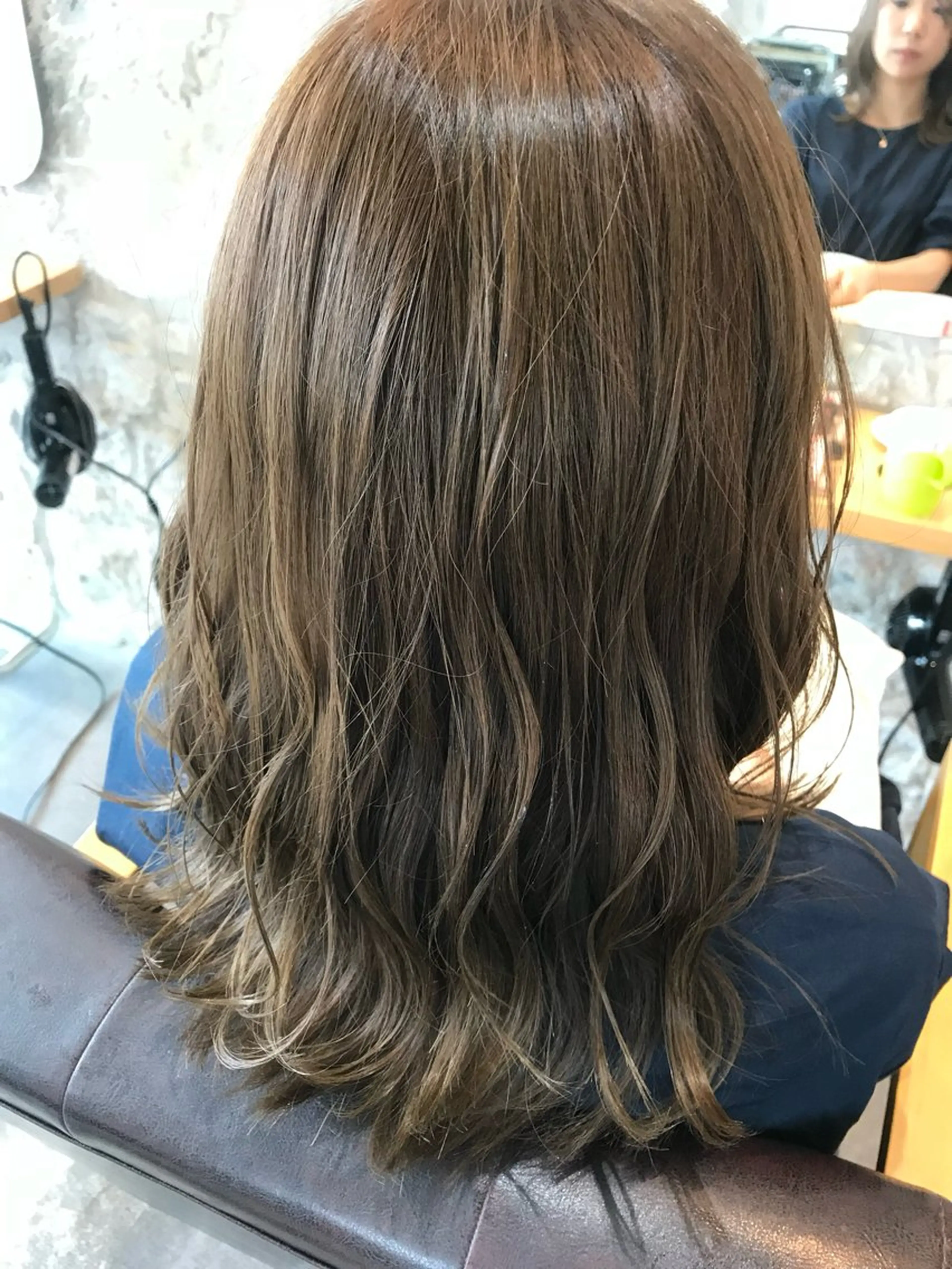 セミロング カラー AUBE hair ales福岡平尾店所属・塚本 昂のヘアスタイル