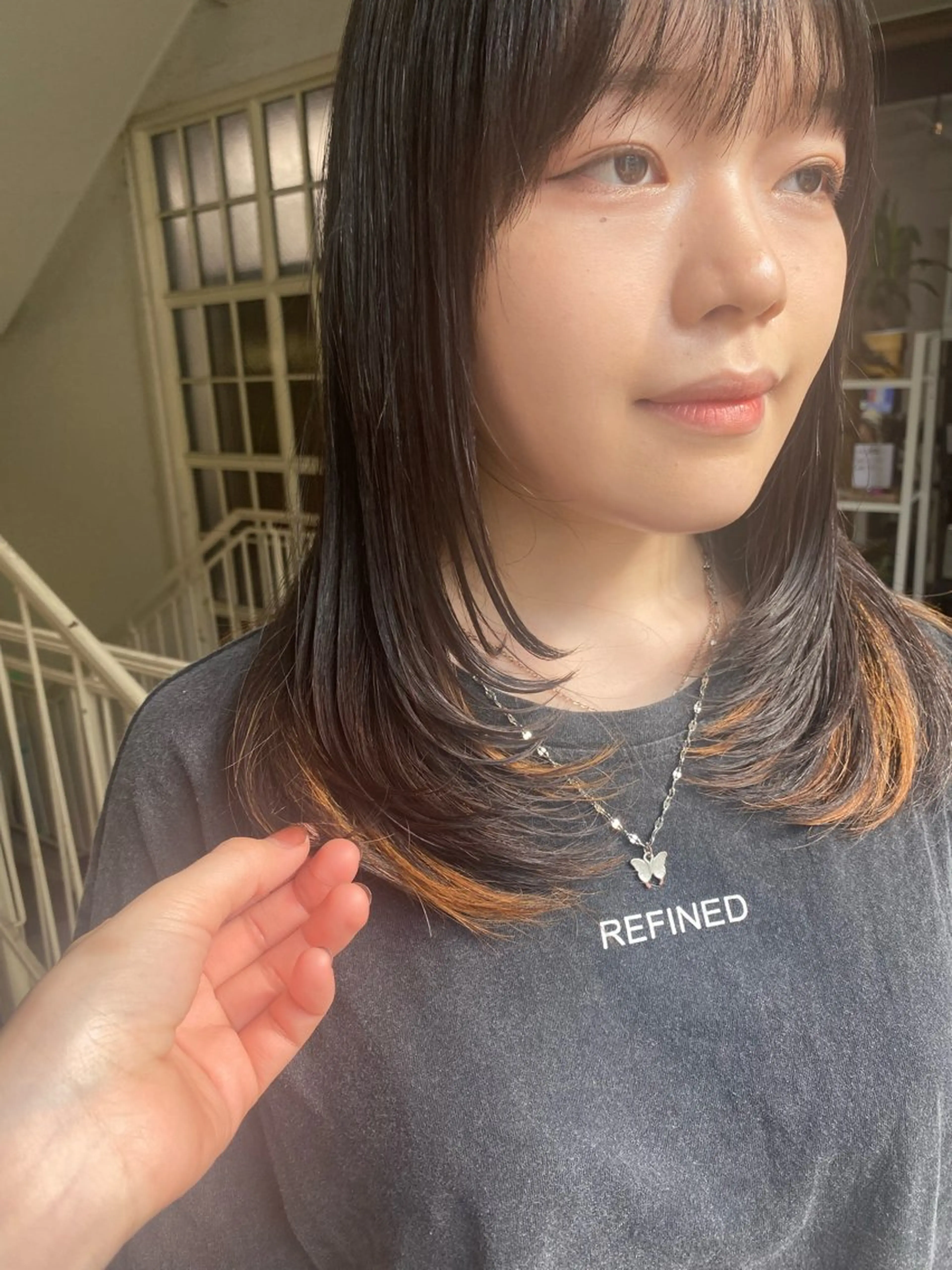 ミディアム カラー ヘアアレンジ アッシュ アッシュグレー アッシュグレージュ バレイヤージュ ミストバング カット トリートメント 🌟🍒ハイトーン 韓国ヘア/ユウミのヘアスタイル