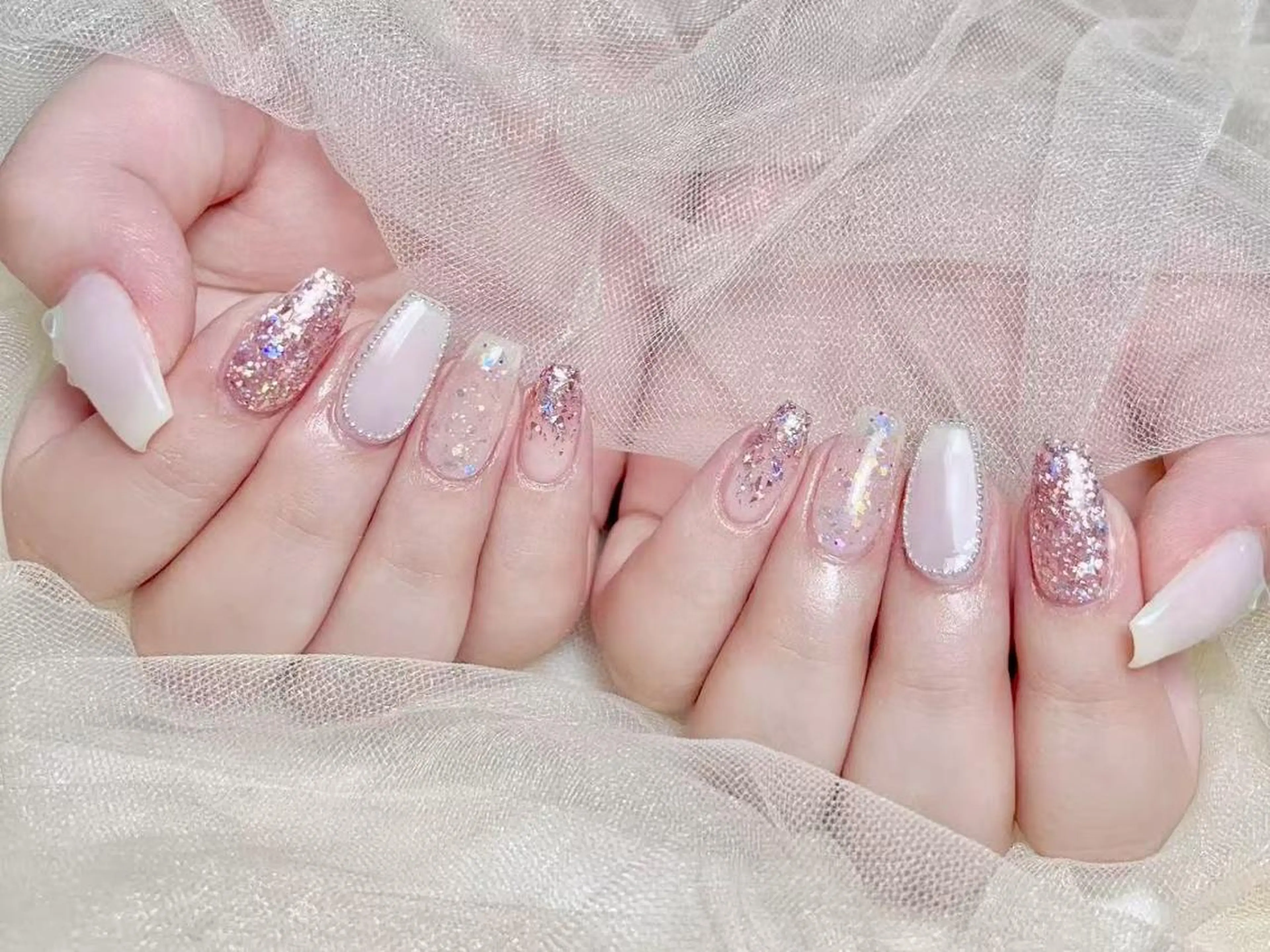 ネイル オーロラネイル チークネイル 長さ出し フットネイル フレンチネイル ハンドネイル ハンドケア a.mika ☁️のネイルデザイン