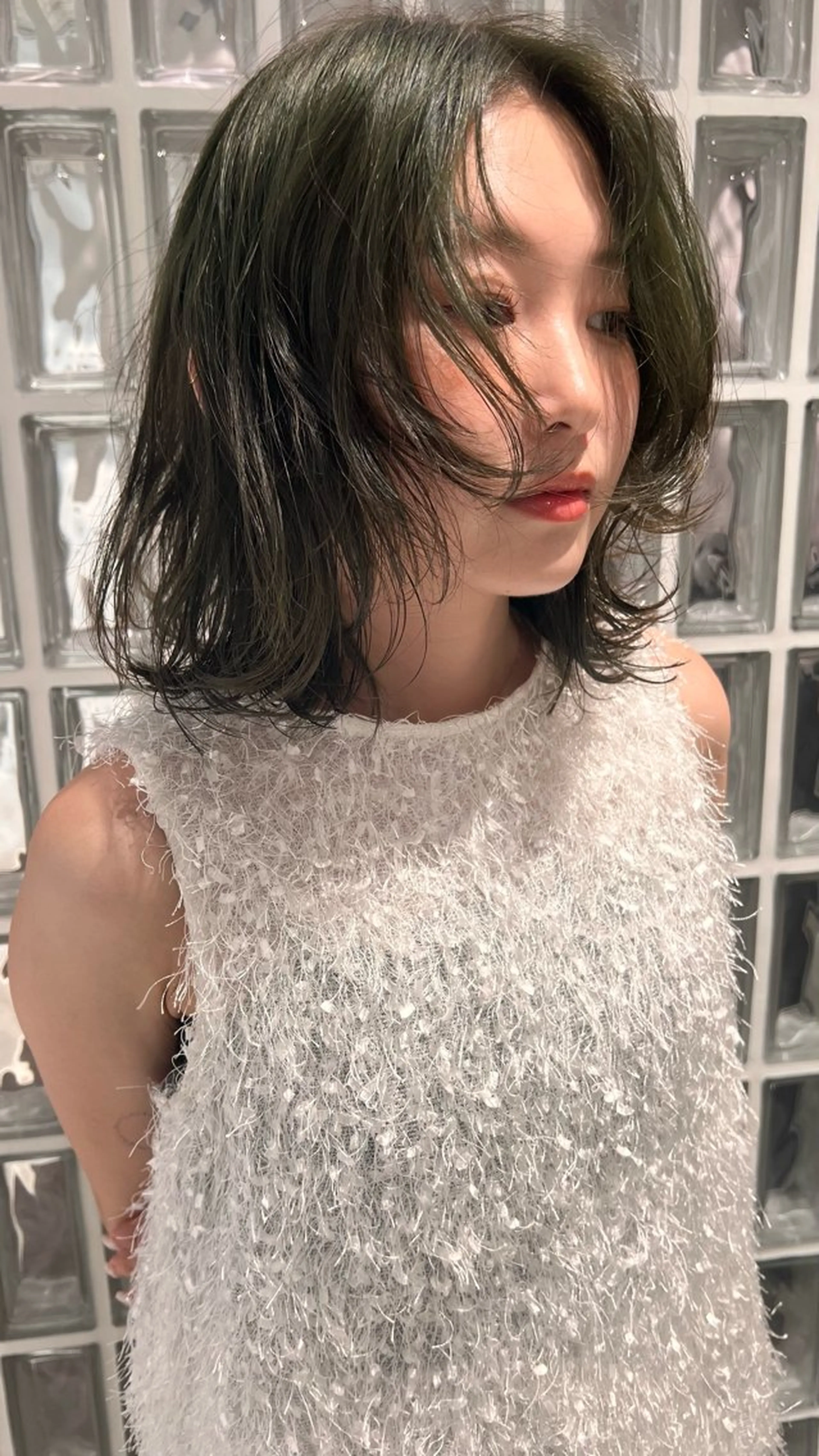 ミディアム カラー ブリーチ 透明感カラー ダブルカラー ブリーチなしカラー ヘアカラー トリートメント qiie/ワンカラー メンズカット/カラーのヘアスタイル