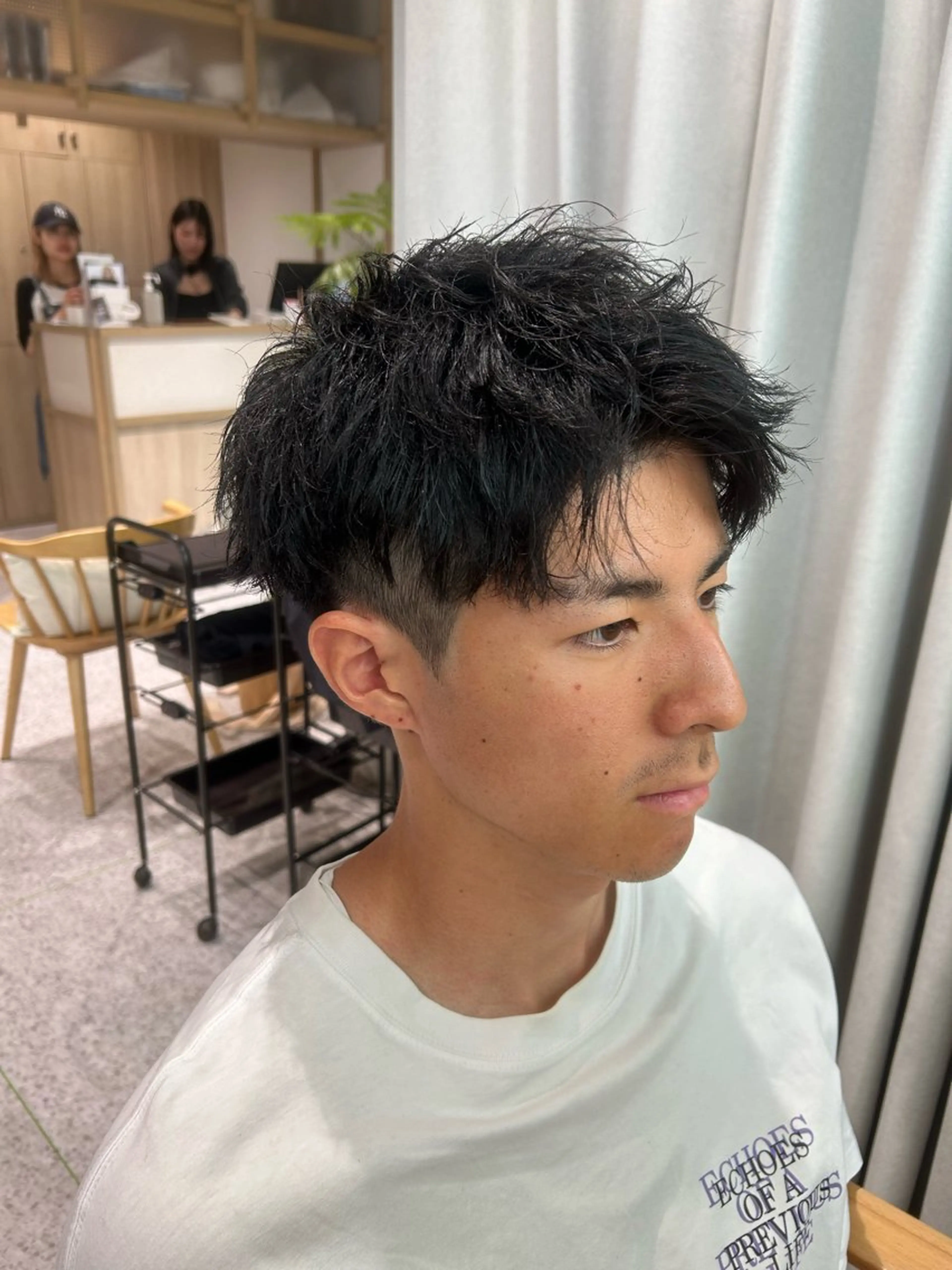 メンズ メンズハイトーン メンズインナーカラー メンズ韓国風 カット パーマ ♡ハイトーン★ ネイル/しの♡のヘアスタイル