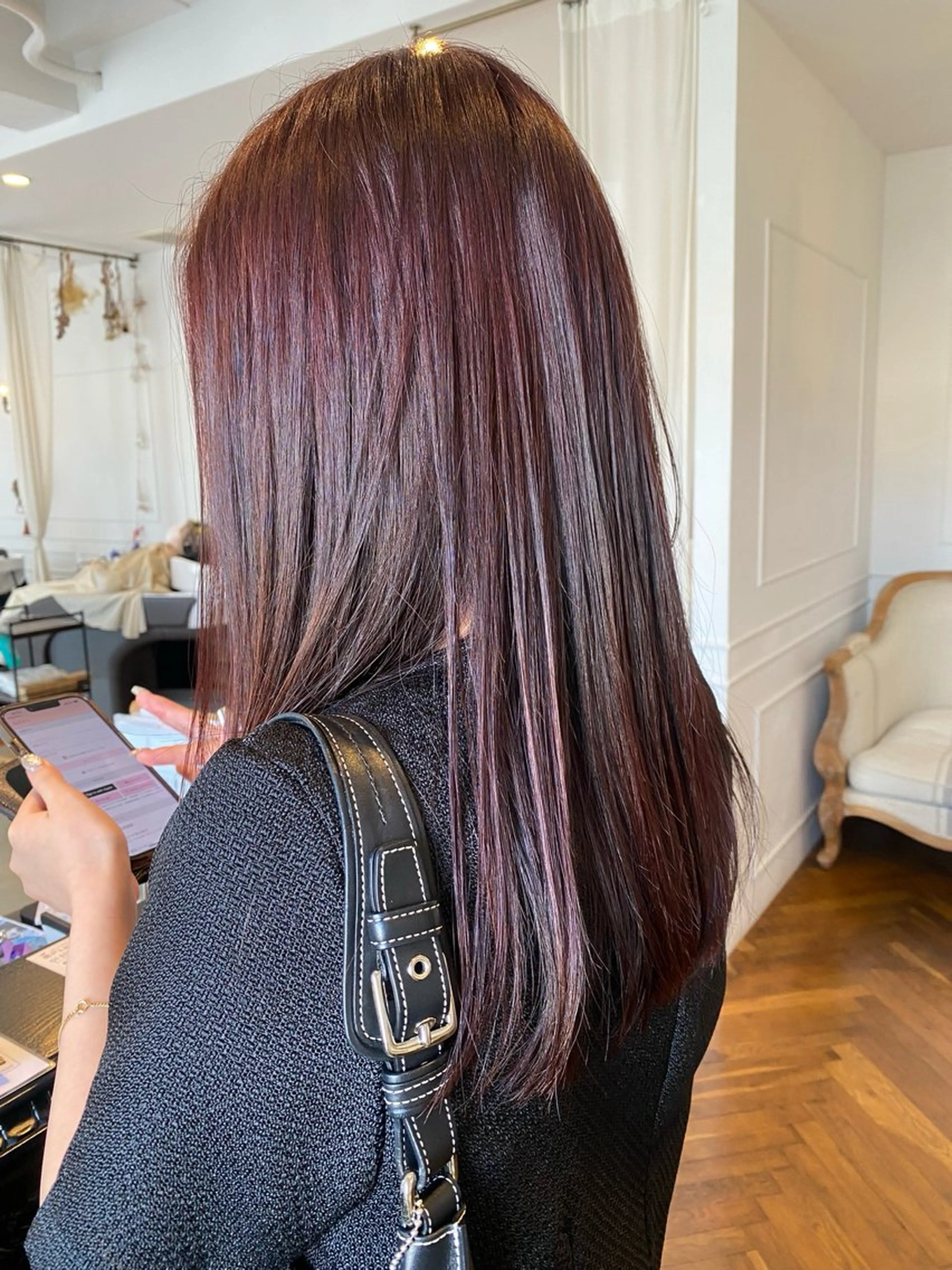 ロング カラー ボルドーカラー 立和名 泉のヘアスタイル