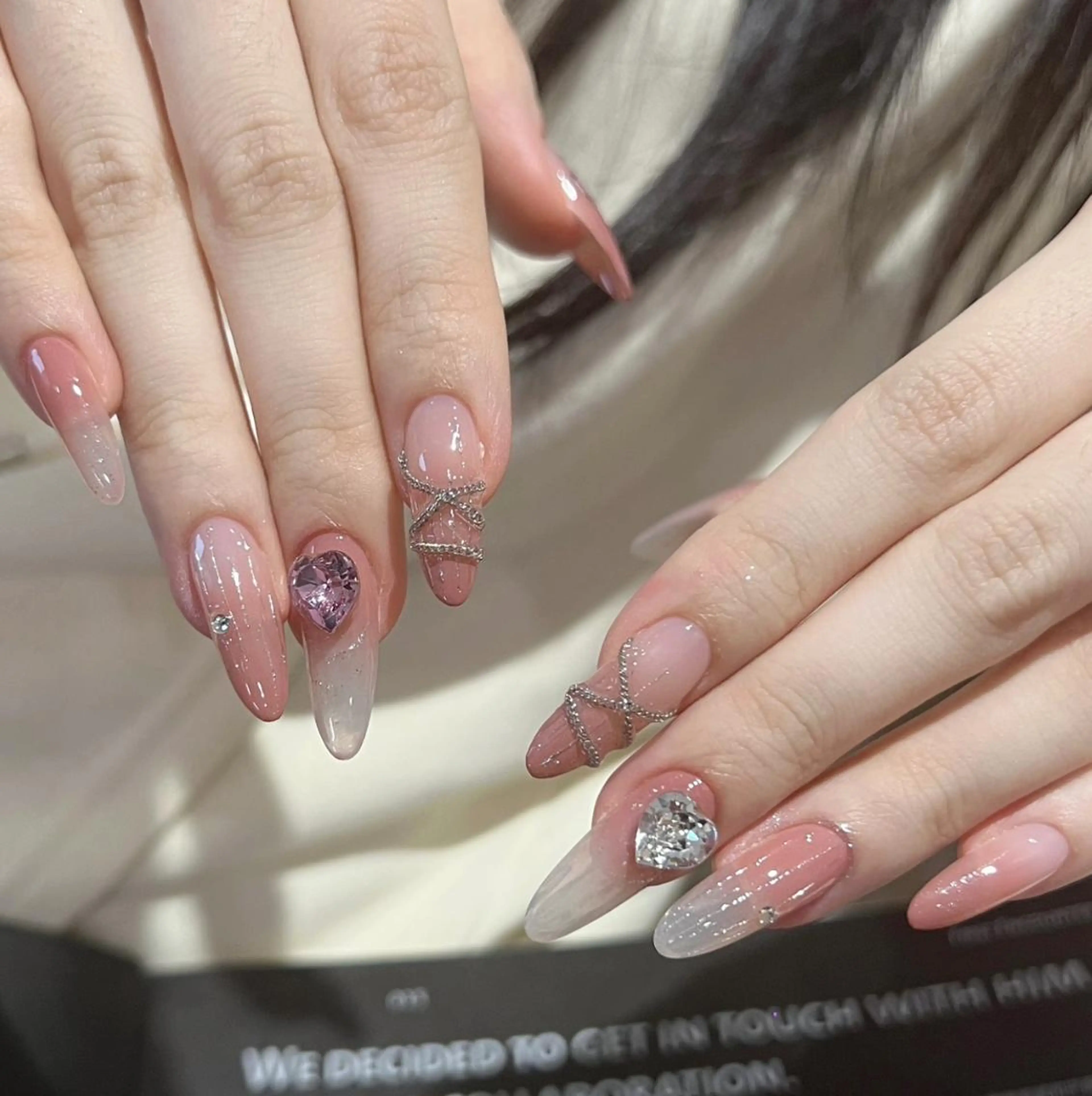 ネイル アートネイル 長さ出し ネイルチップ Queens テイのネイルデザイン