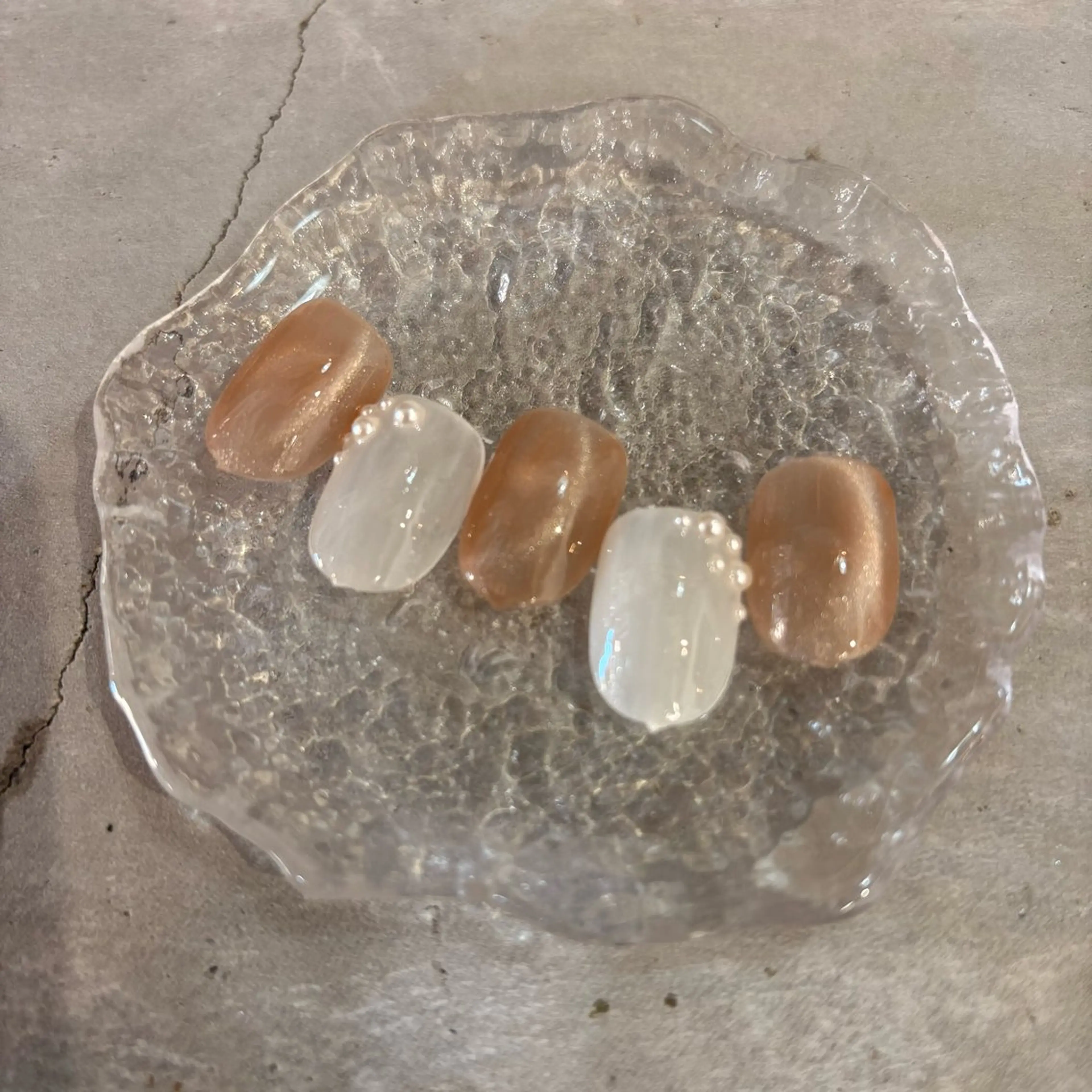 ネイル マグネットネイル ストーンネイル Vante梅田店所属・vante_aimi .パラジェル取扱店のネイルデザイン