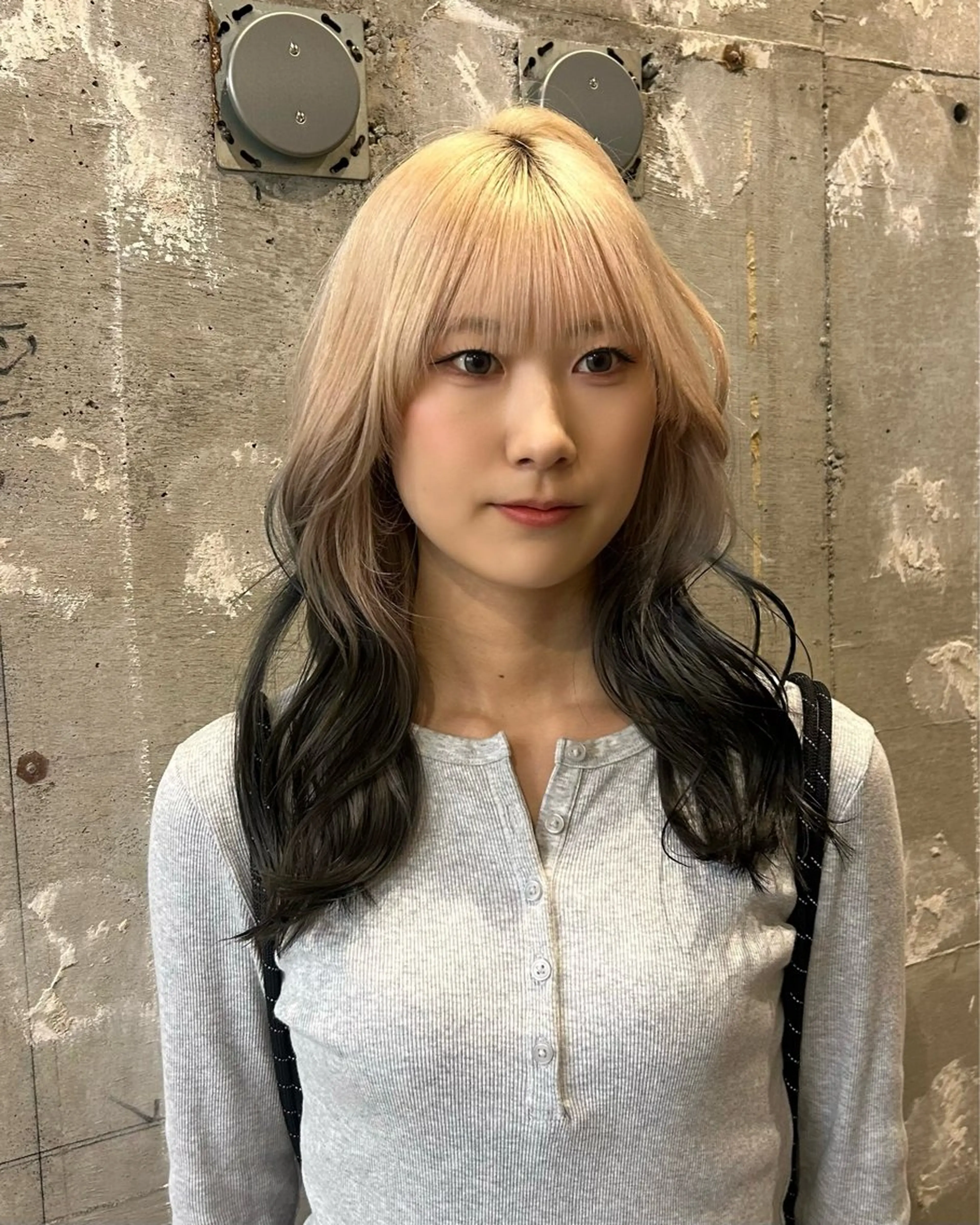 ミディアム マユ/ SYS by fitのヘアスタイル