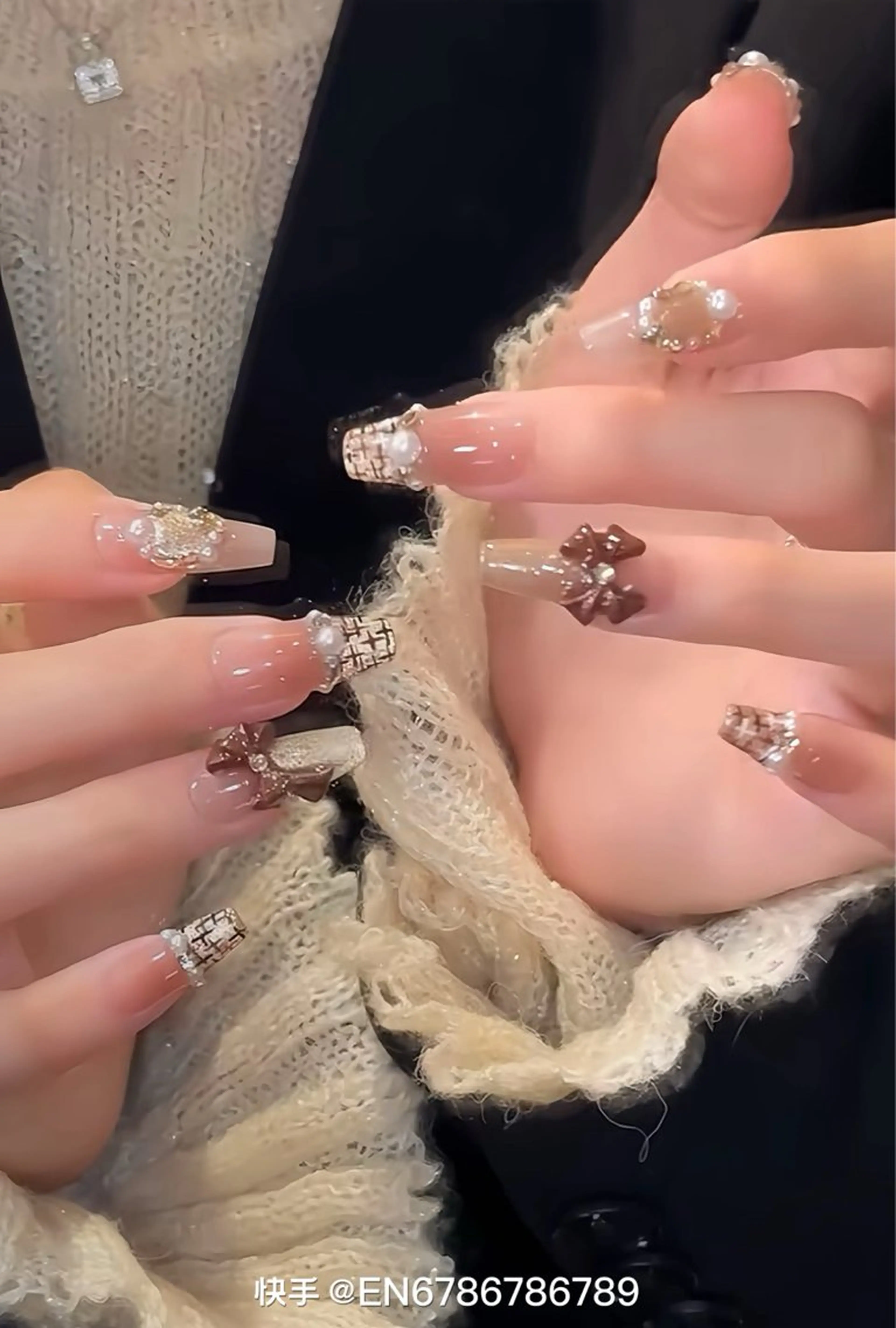 ネイル 長さ出し フレンチネイル ジェルネイル 韓国ネイル マグネットネイル sun nail池袋 モデル募集のネイルデザイン