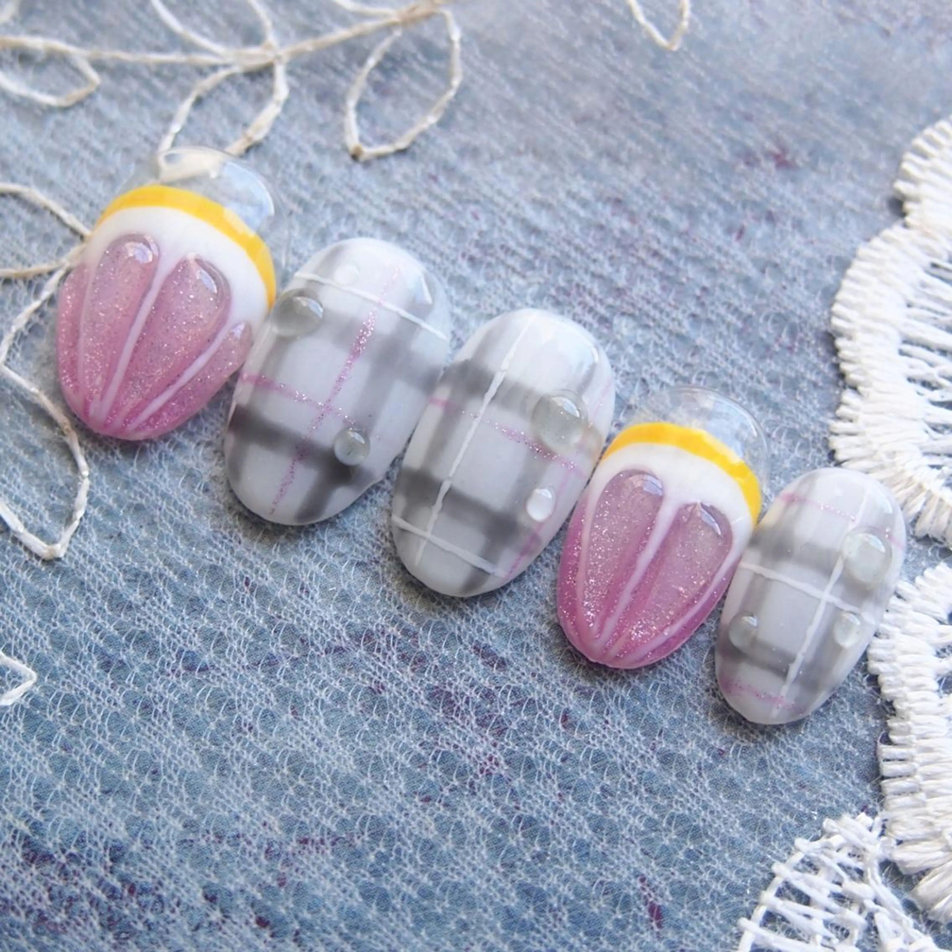 ネイル 山田 麻衣のネイルデザイン