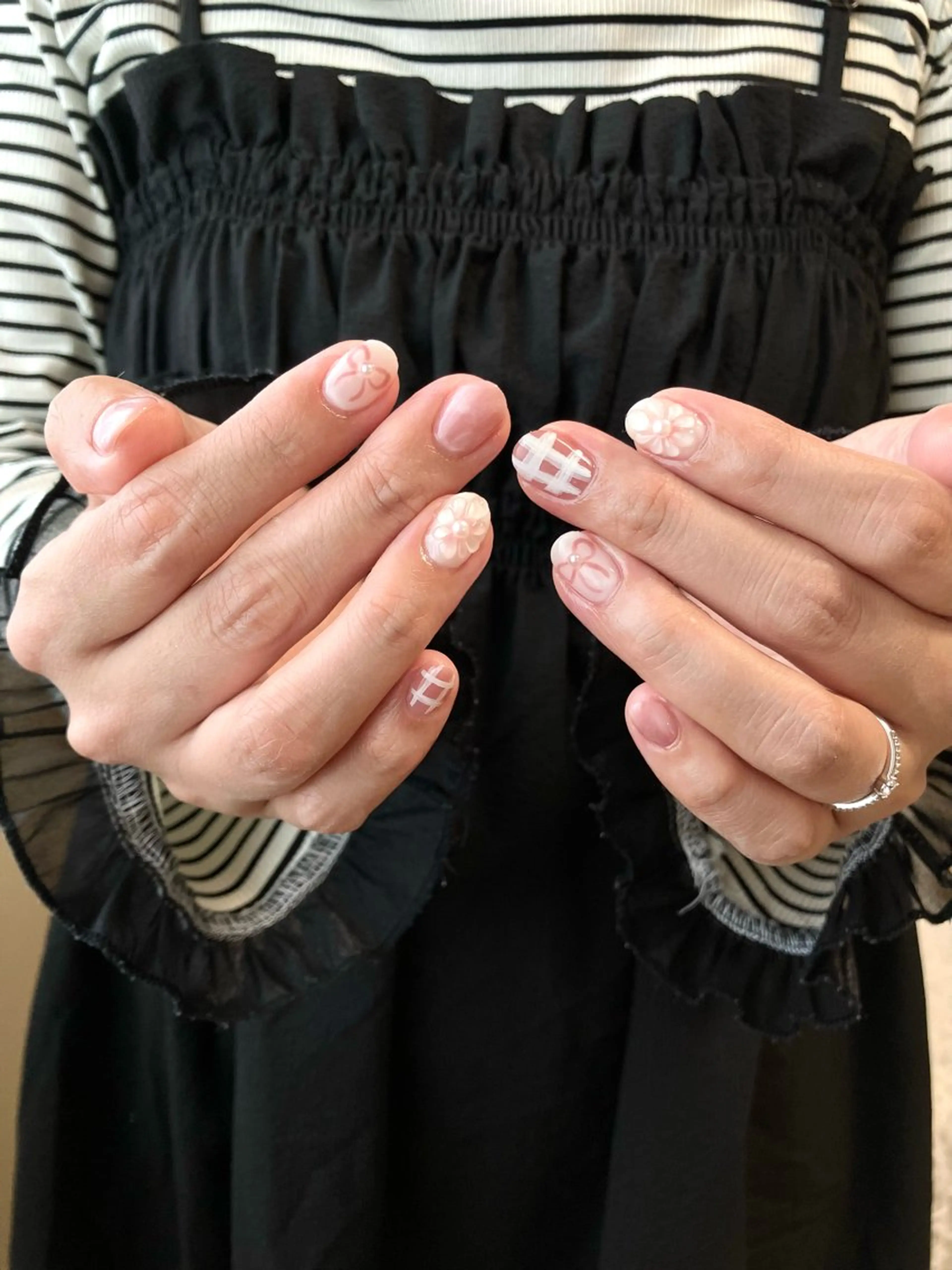 ネイル アートネイル Lis nail. 🕊yuriのネイルデザイン