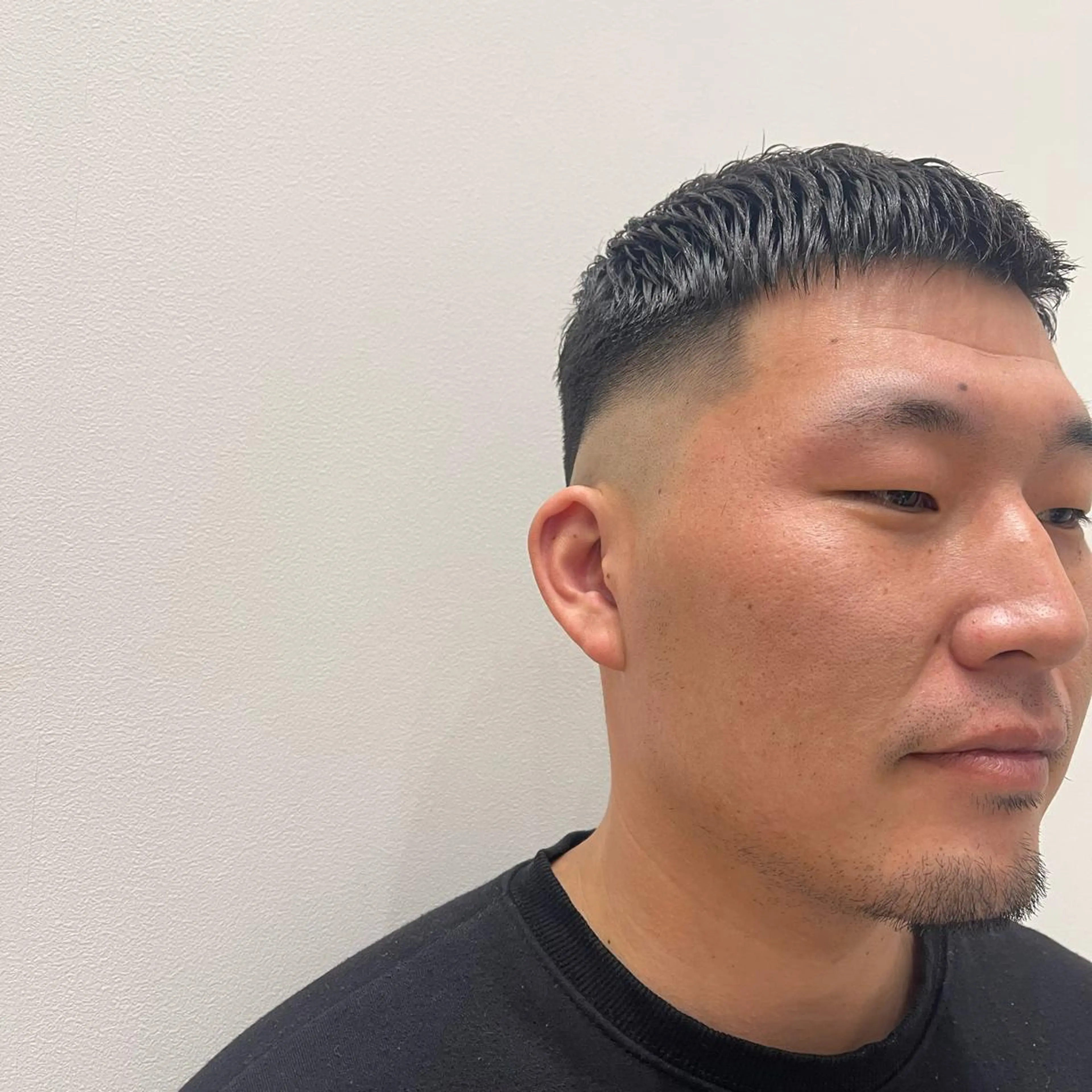ショート カット 川田 仁のヘアスタイル