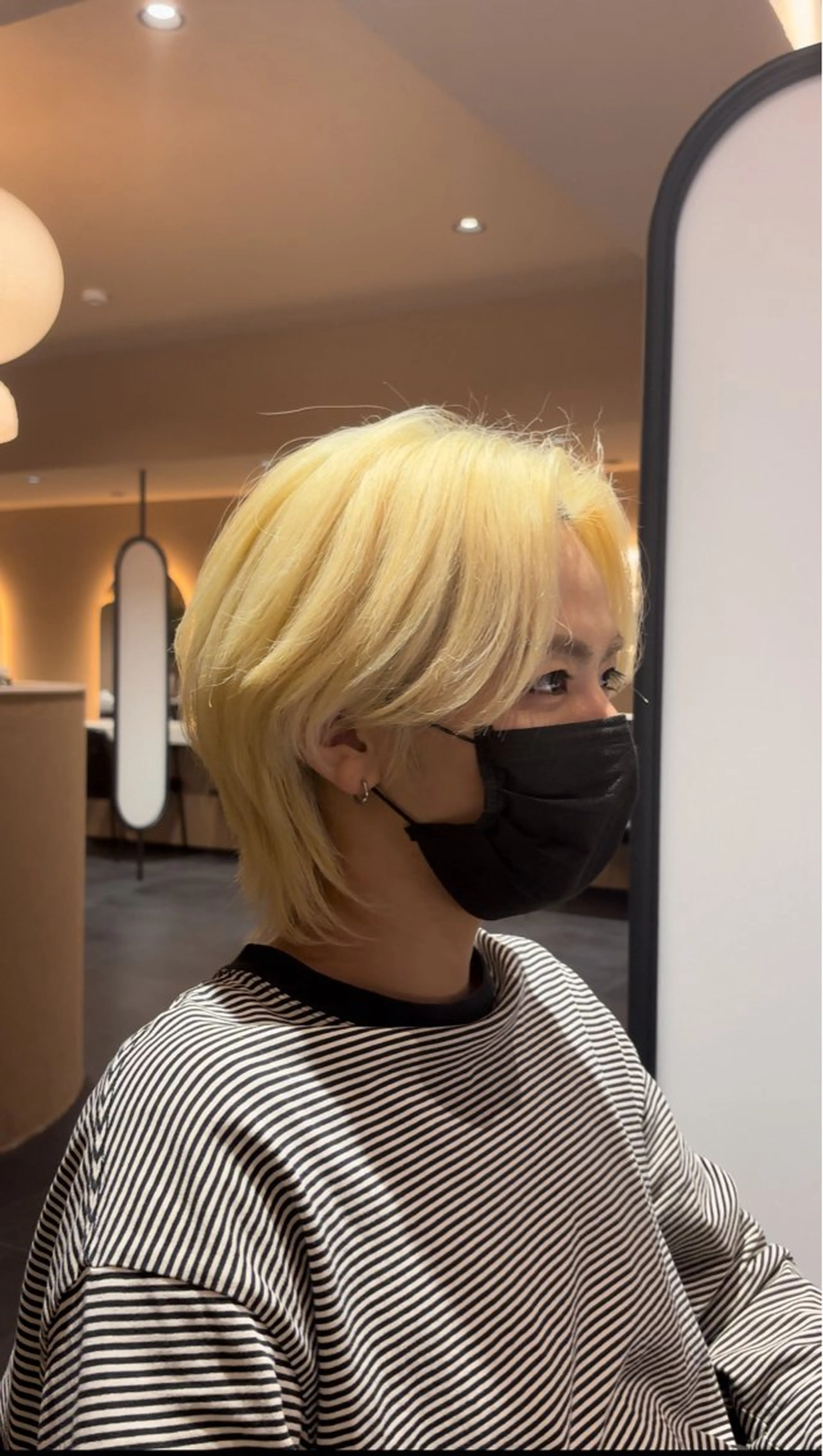 カラー メンズ ヘアカラー 【大阪】縮毛矯正×ハ イトーン✨のヘアスタイル