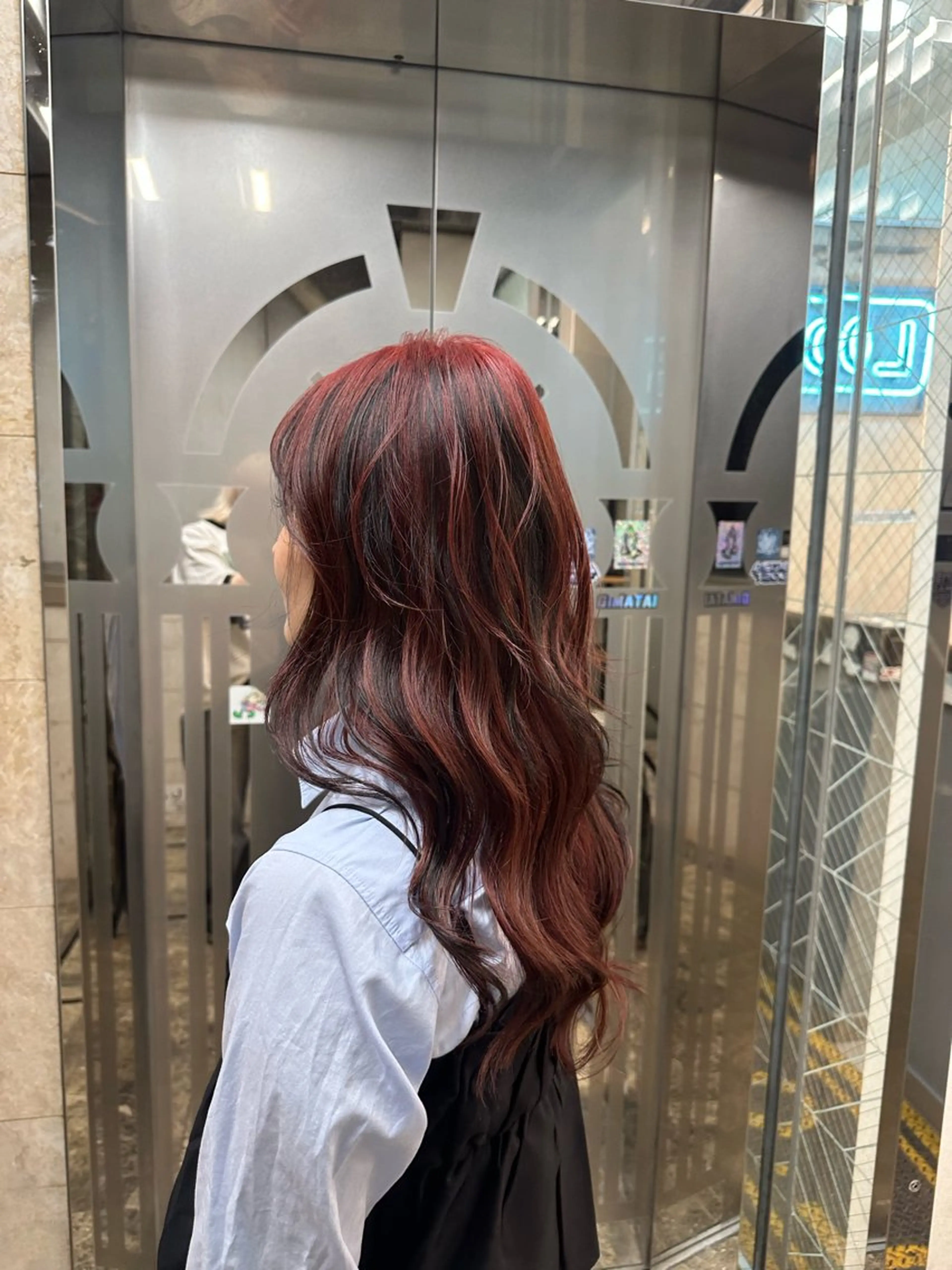 ロング ヘアカラー L.O.G SHIBUYA所属・モデル募集 🟡SUMIKAのヘアスタイル