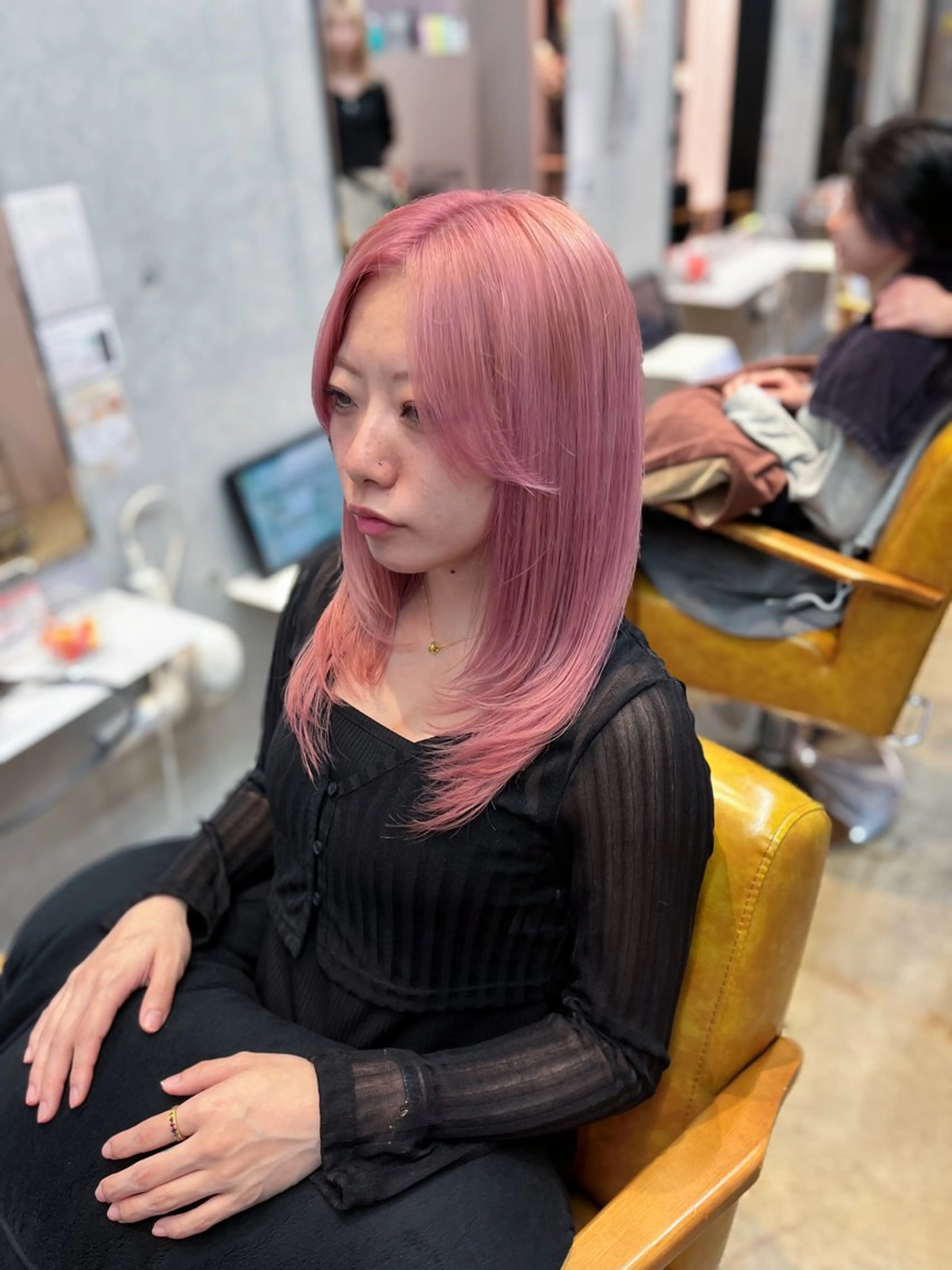 ロング ヘアカラー ルーツカラー/ デザインカラー/井川のヘアスタイル