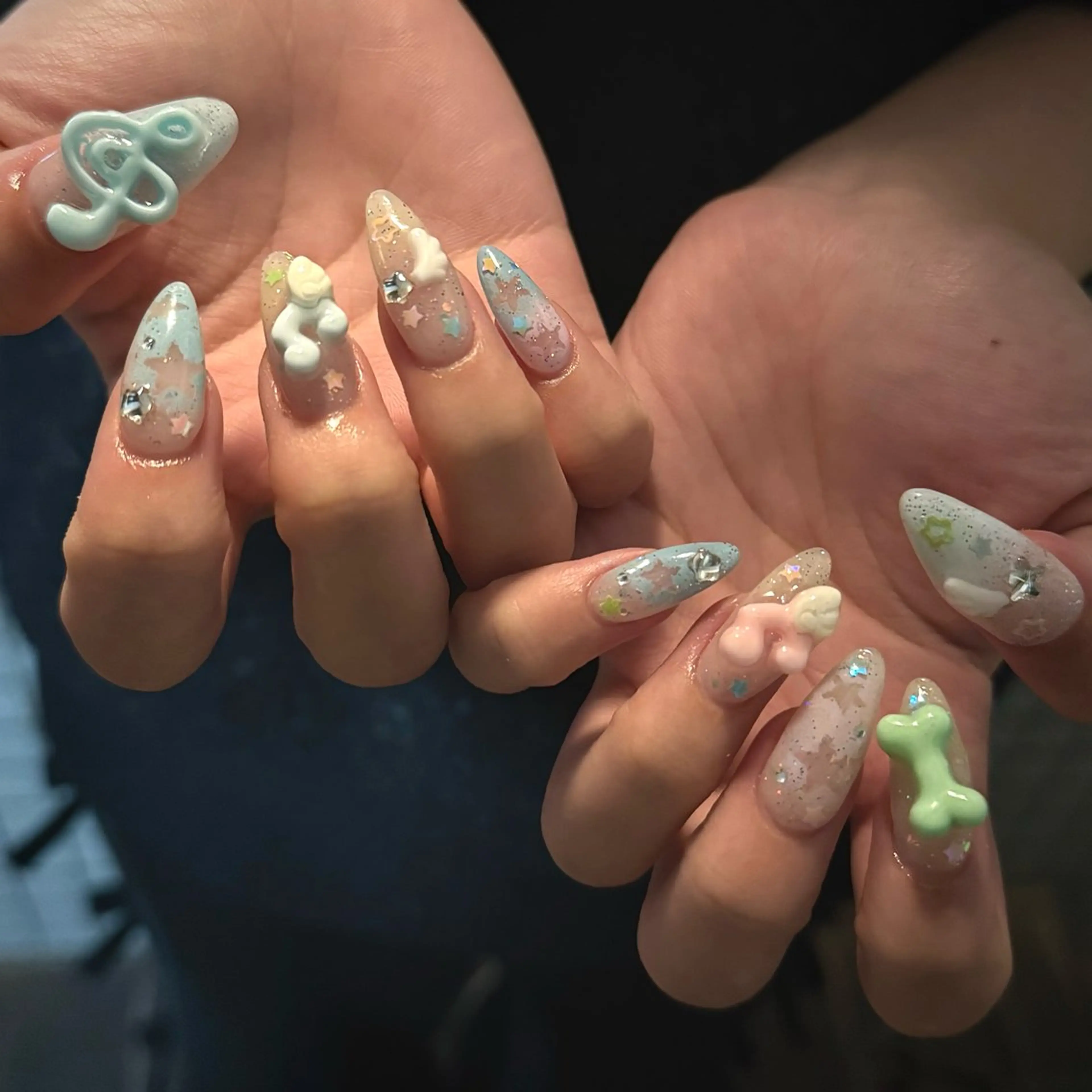 ネイル ハンドネイル フットネイル 𝙃𝙖𝙧𝙪⋆ ˚꩜｡個性派のネイルデザイン