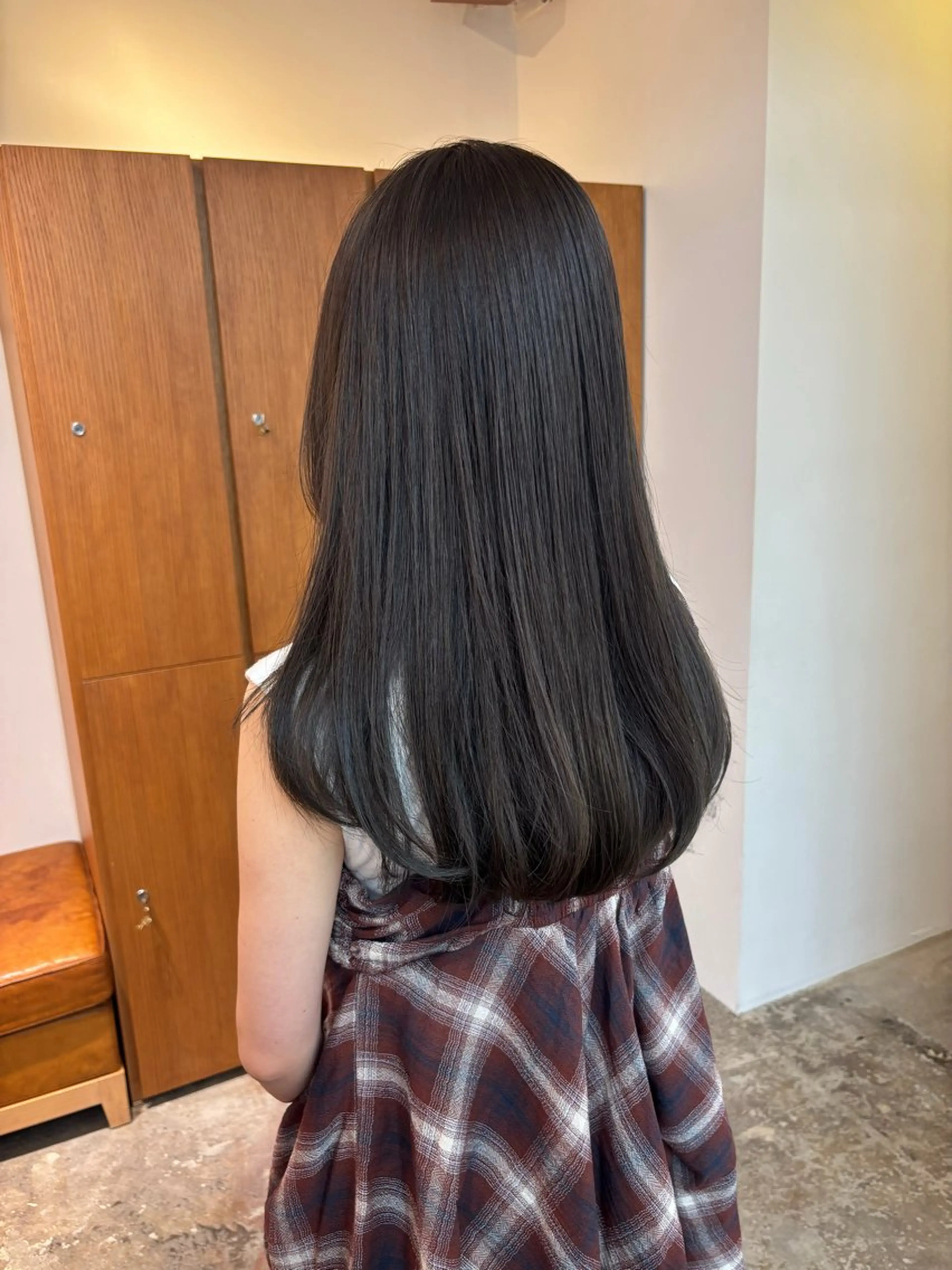 セミロング カラー aiko【艶カラー ・ミニモ年内で終了】のヘアスタイル