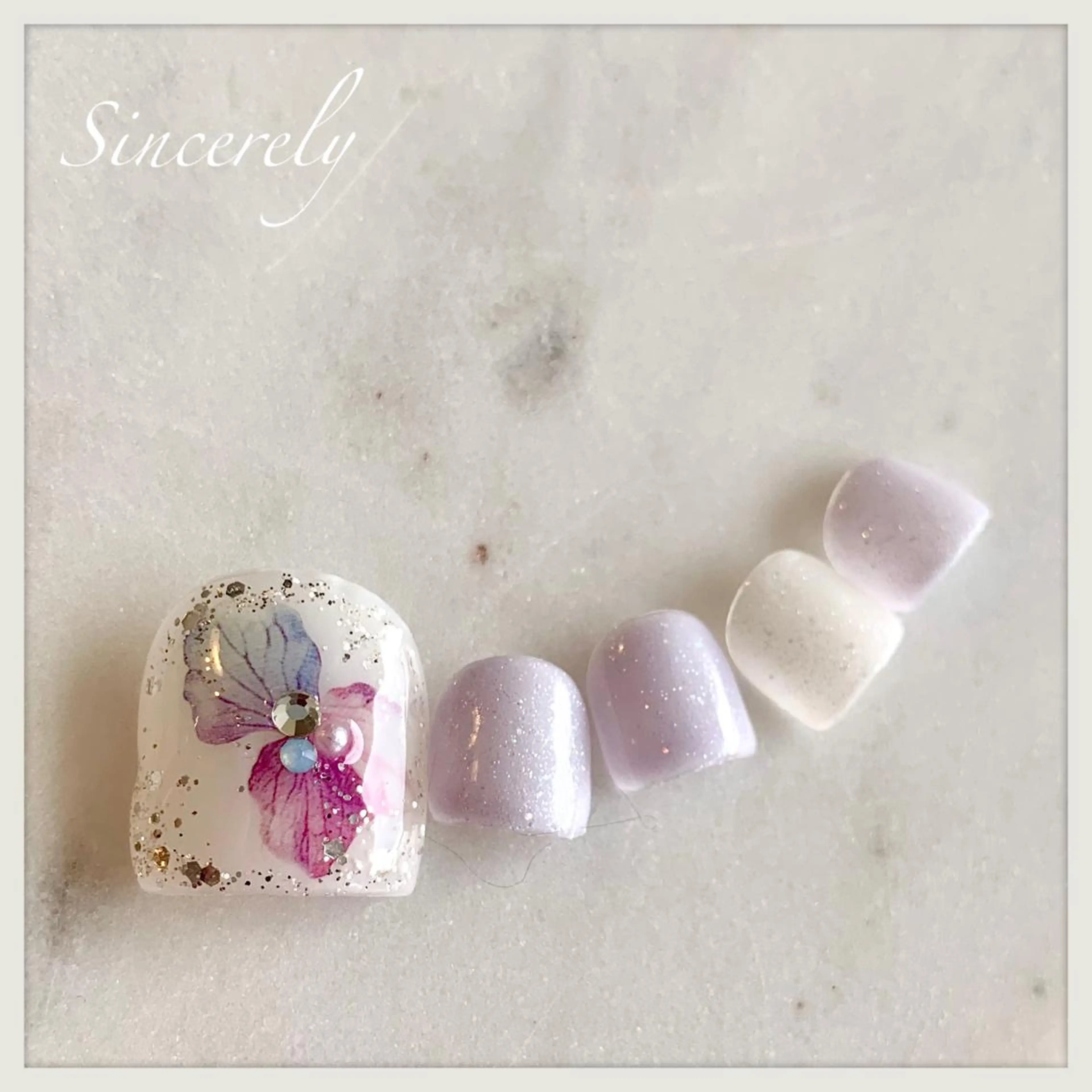 ネイル ジェルネイル ラメ(グリッター) ソフトジェル Sincerely ☺︎のネイルデザイン