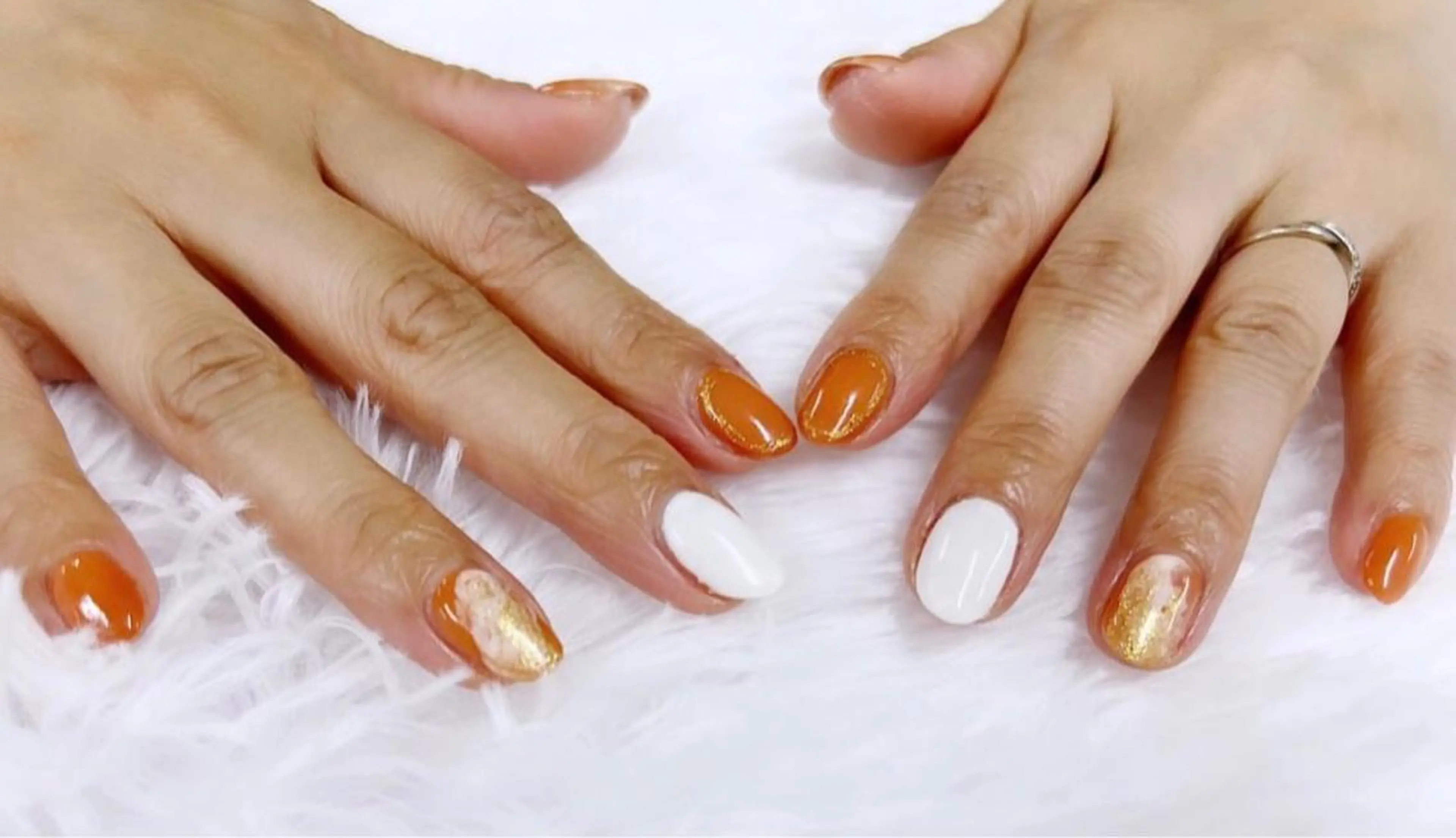 ネイル オレンジ ハンドネイル はあとねいる 安佐南店のネイルデザイン