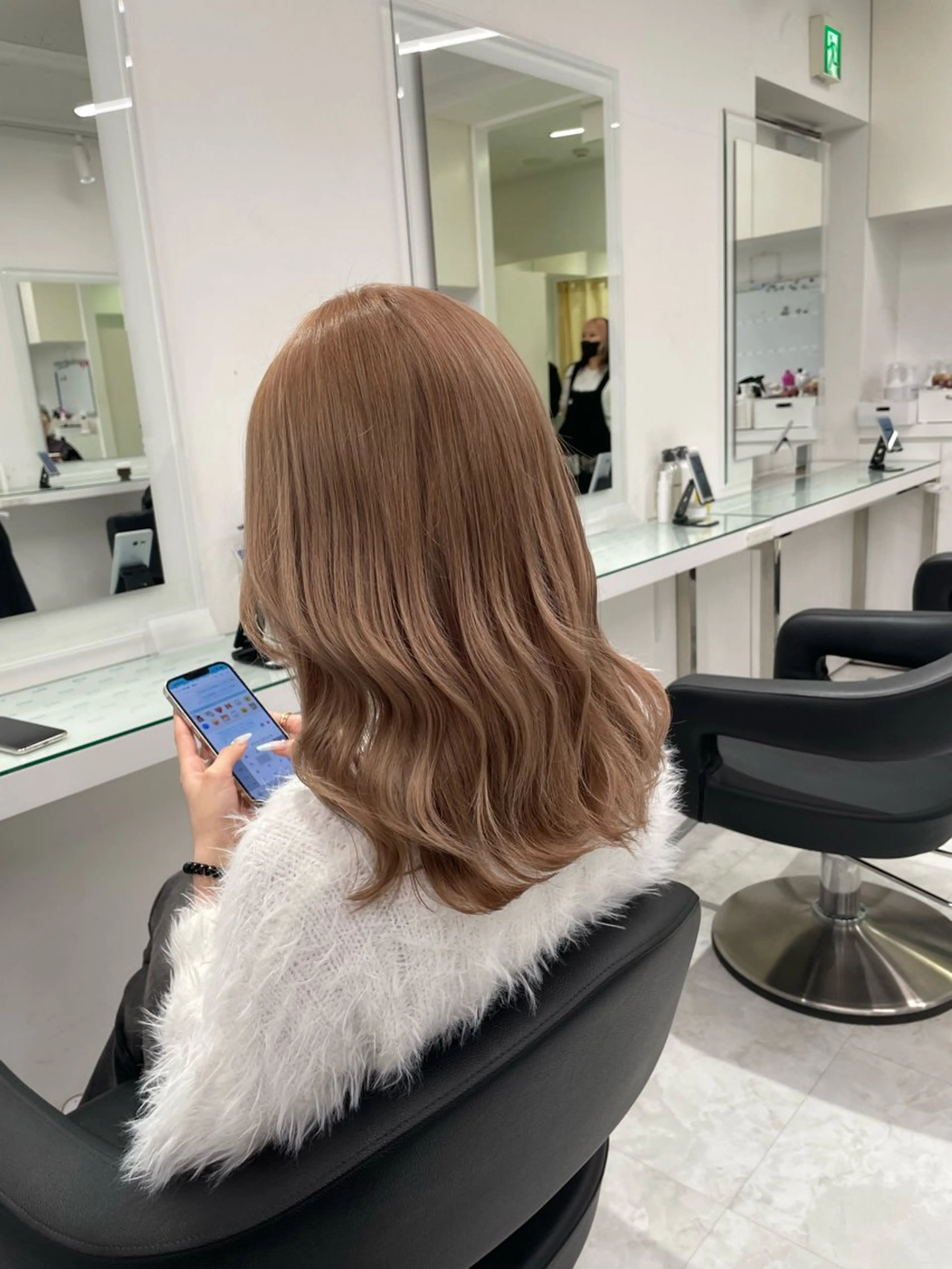 ロング カラー ヘアアレンジ ハイトーン艶カラー 🤍ゆうひのヘアスタイル