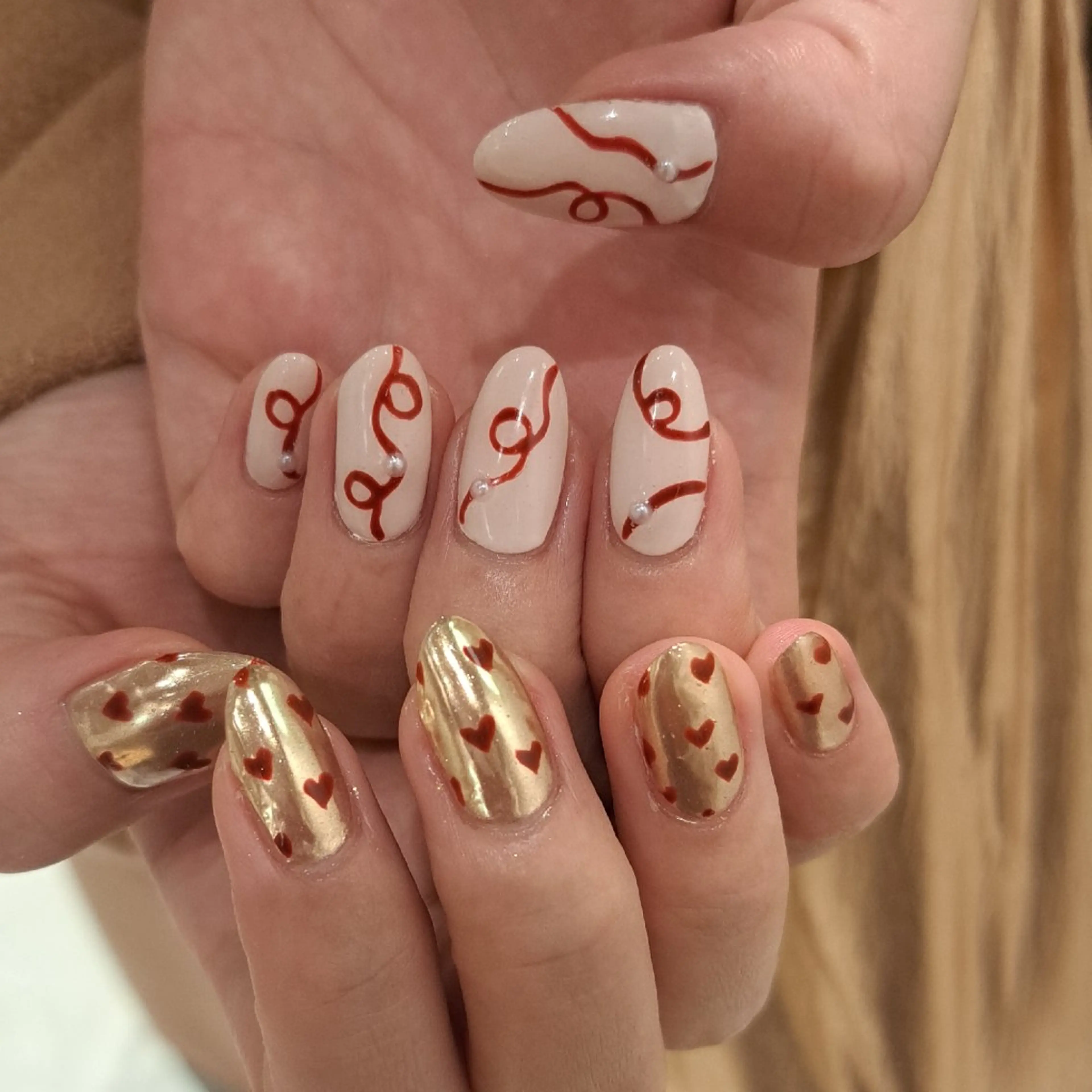 ネイル アートネイル ジェルネイル ハート ミラーネイル 持ち込み ハンドネイル Nail mood デザイン持ち込みokのネイルデザイン