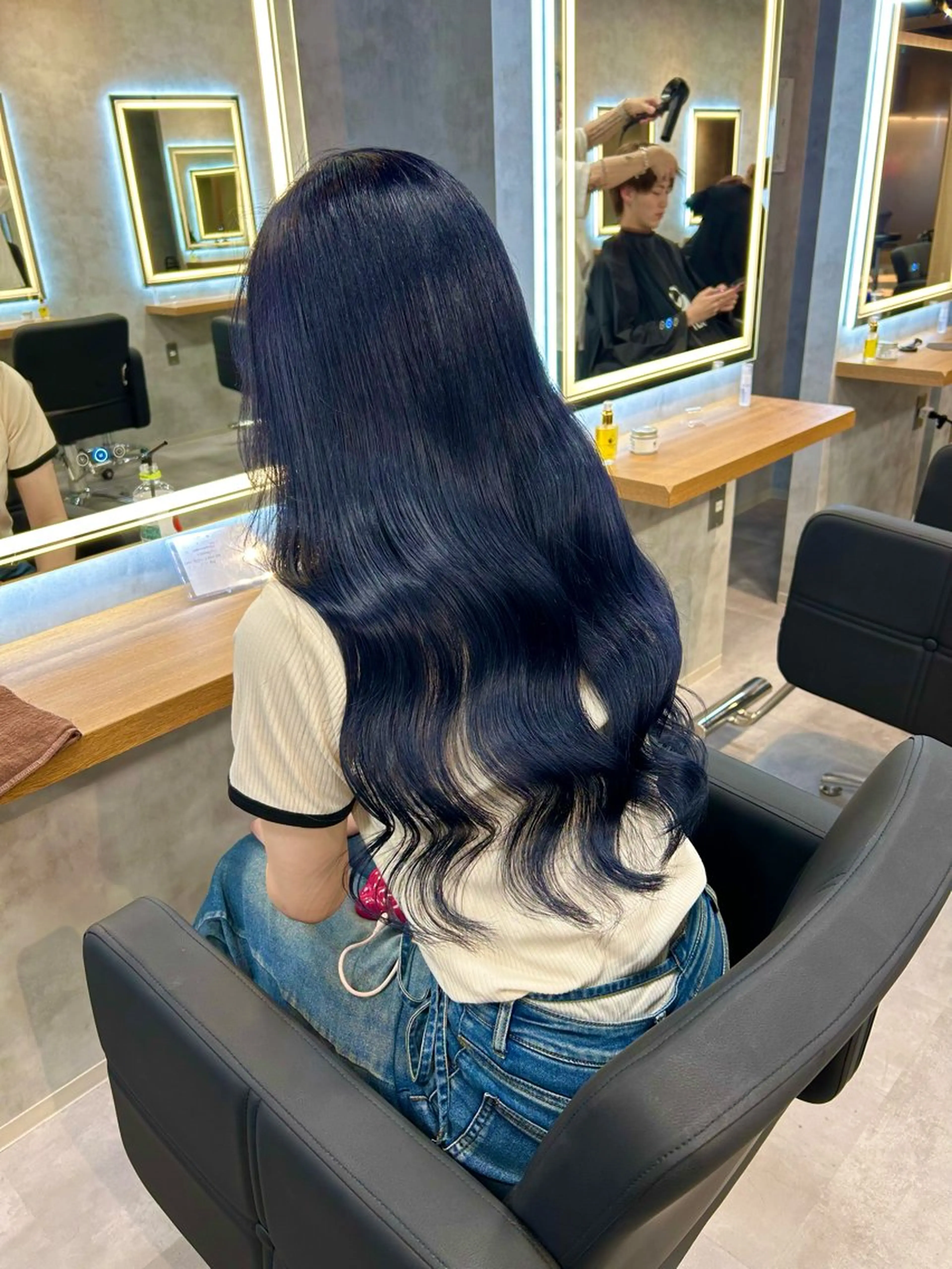 ロング カラー パーマ ヘアアレンジ 透明感ブリーチカラー 🌈TOMOHIROのヘアスタイル