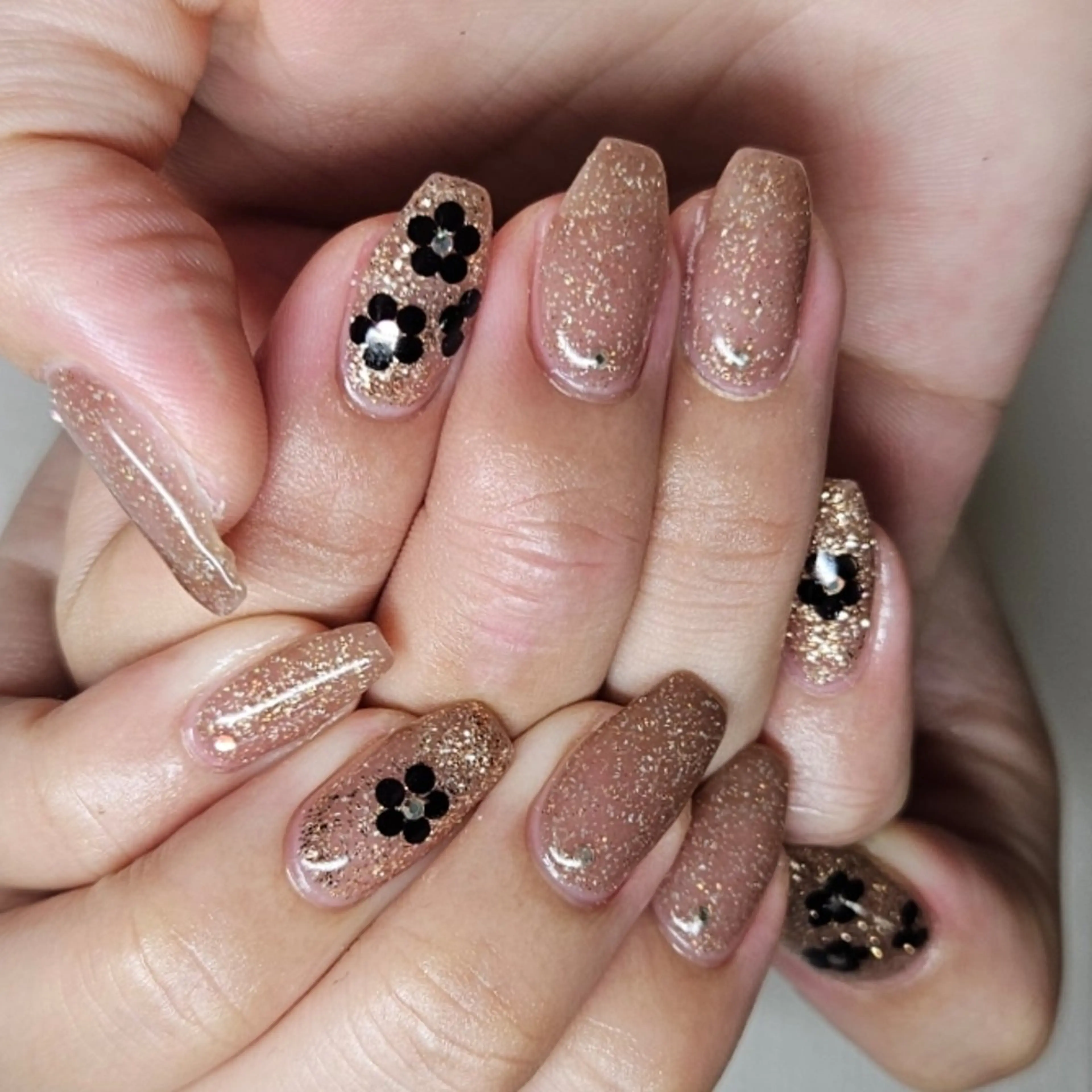 ネイル ハンドネイル ネイルサロン ノアナのネイルデザイン