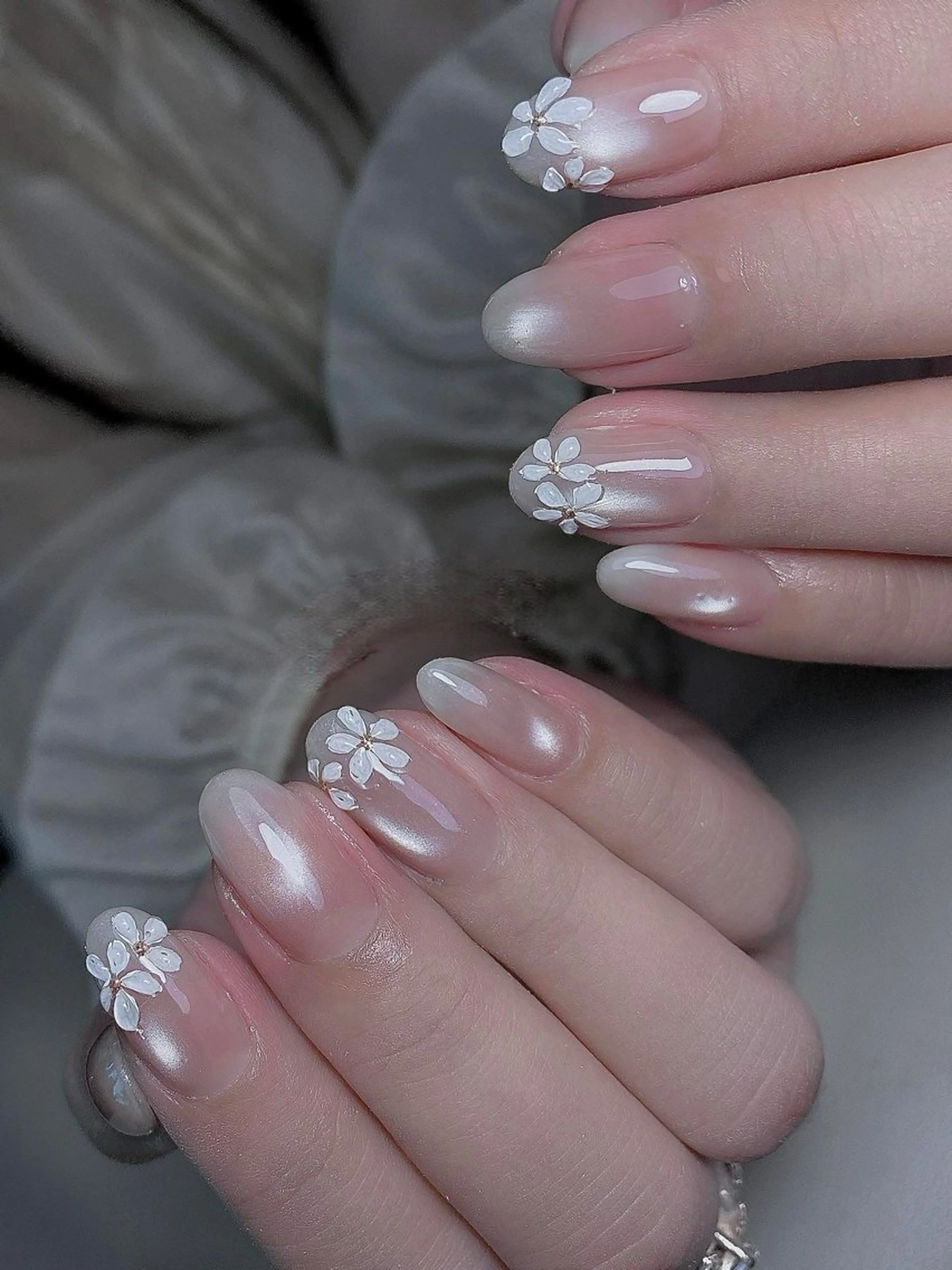 ネイル チークネイル フレンチネイル グラデーション 韓国ネイル マグネットネイル ハンドネイル JIN 168 新大久保のネイルデザイン