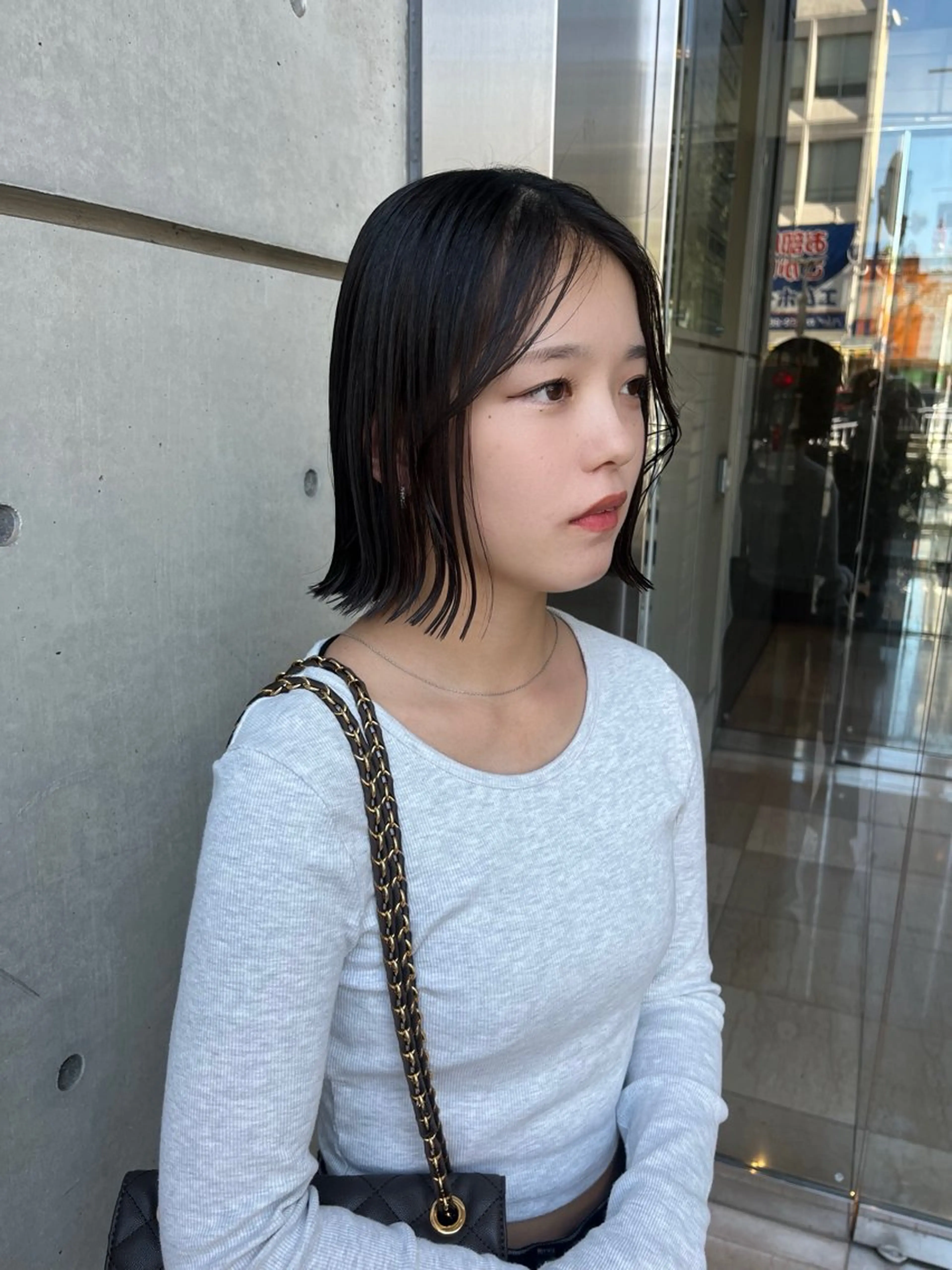 ミディアム ボブ 透明感カラー人気 ナンバーワンMIYUのヘアスタイル