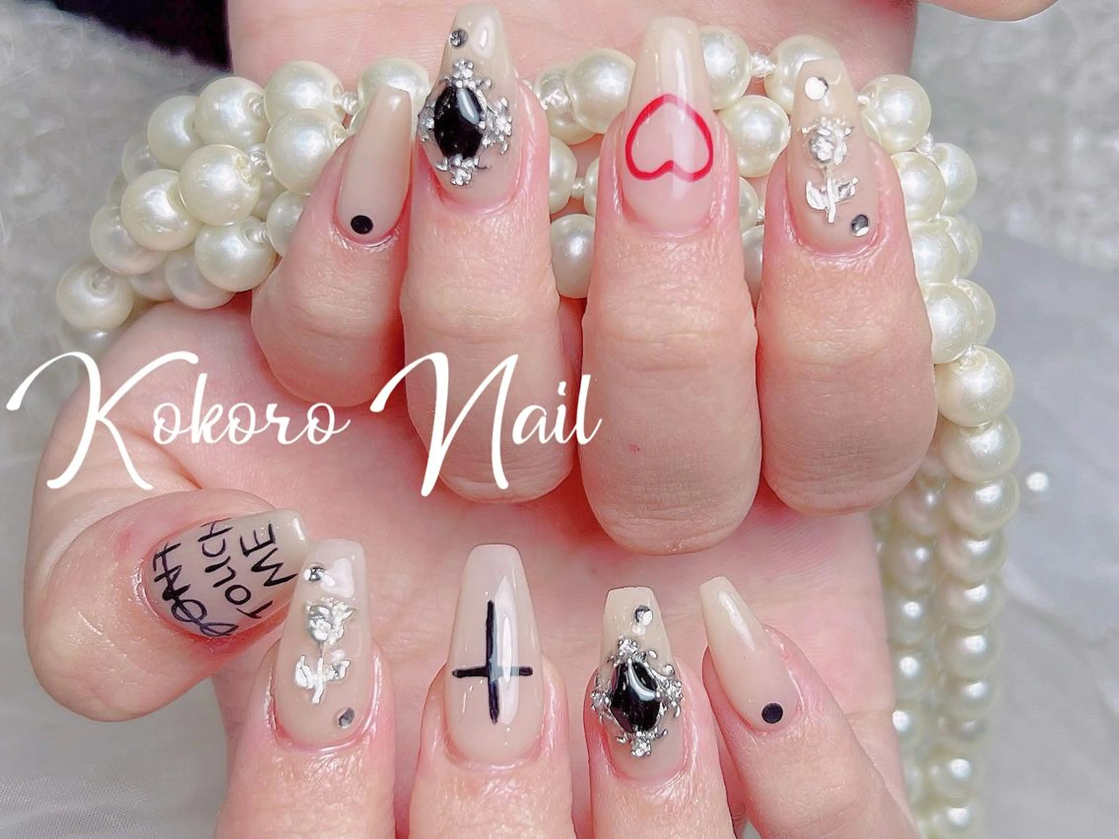 ネイル Hawchumi 💅のネイルデザイン