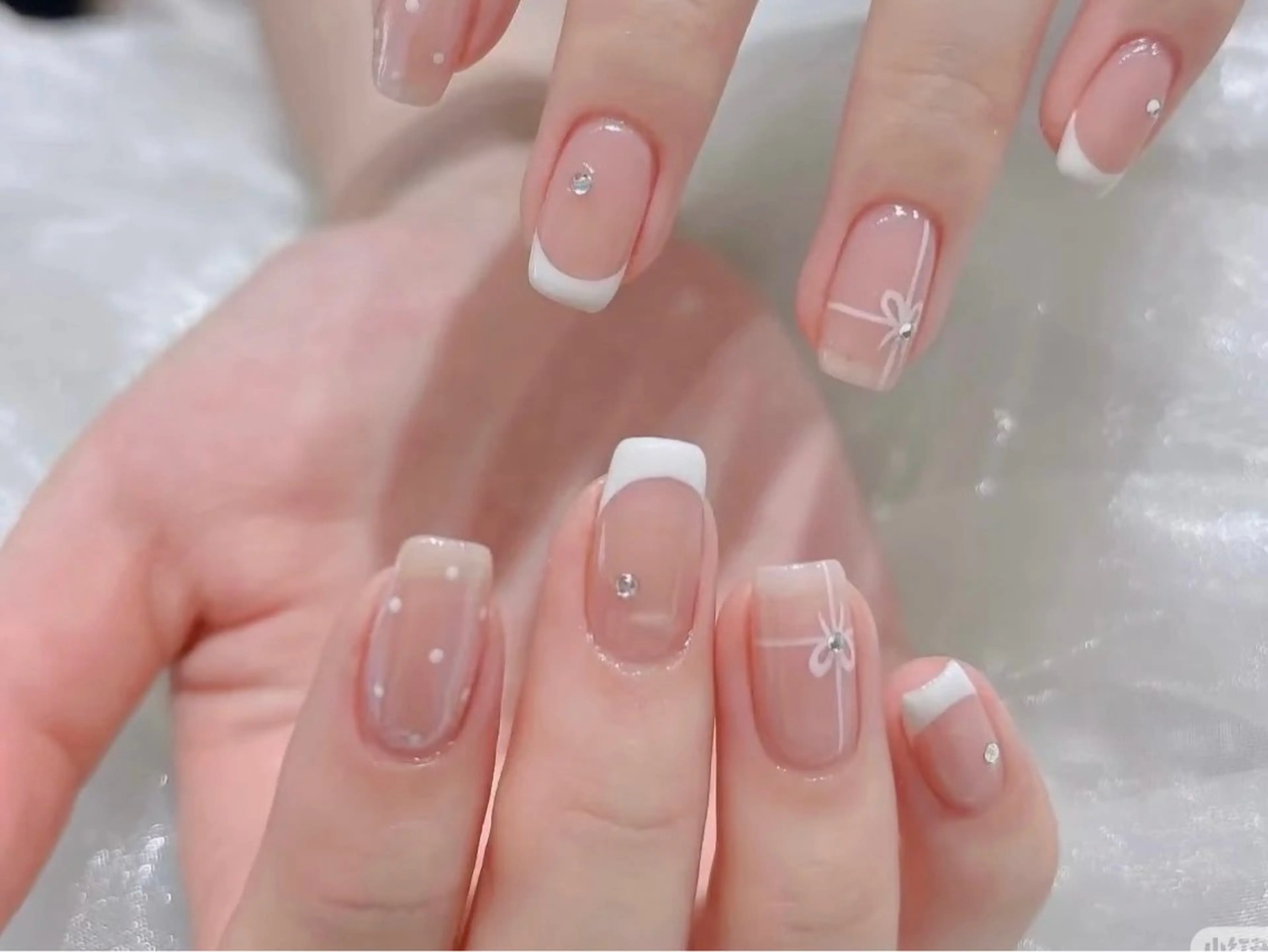 メンズ ネイル アートネイル フレンチネイル ジェルネイル キラキラネイル パラジェル Bloom スカルプ専門店のネイルデザイン