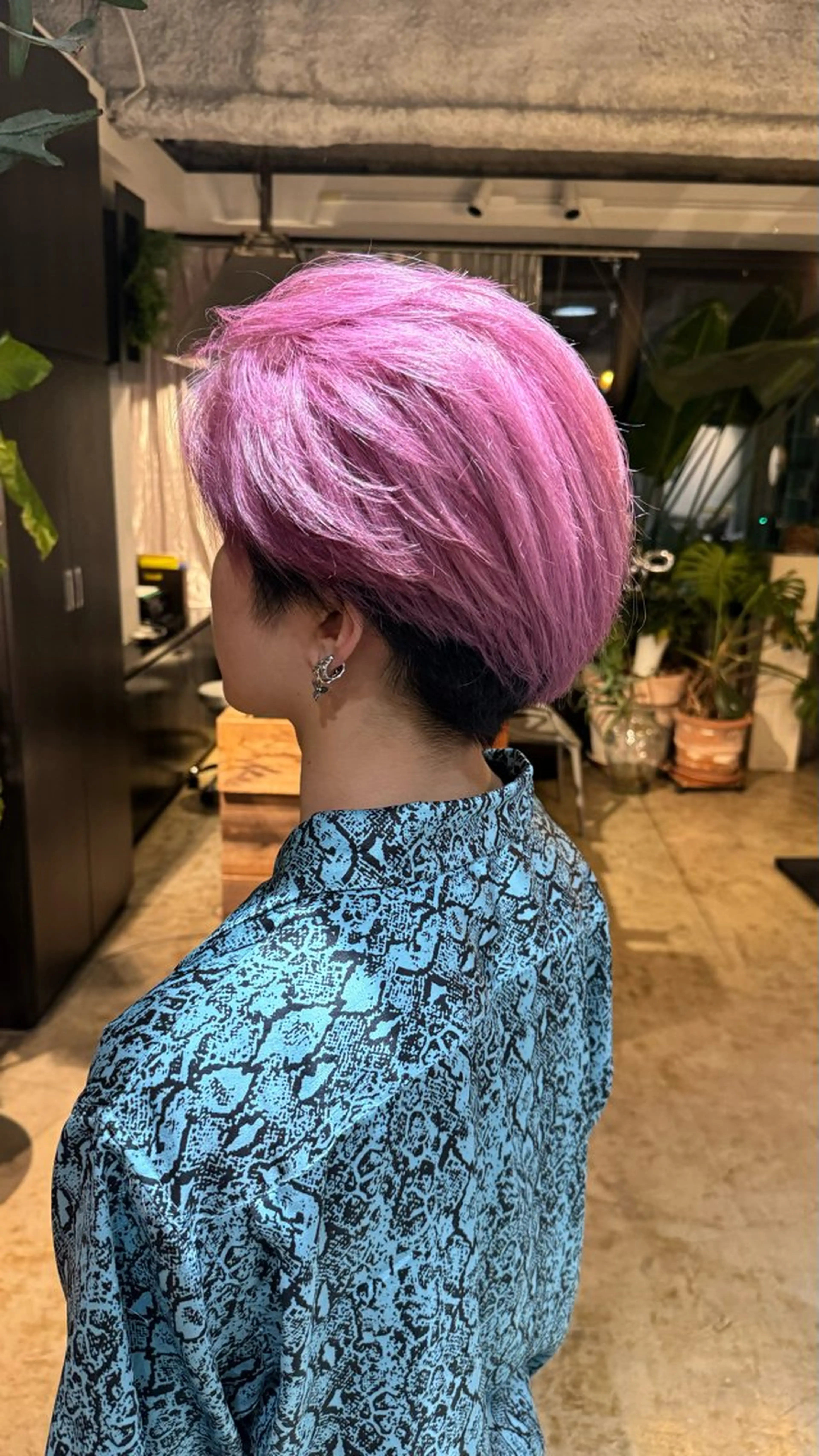 カラー ヘアカラー BEHIND THE CURTAIN りこのヘアスタイル