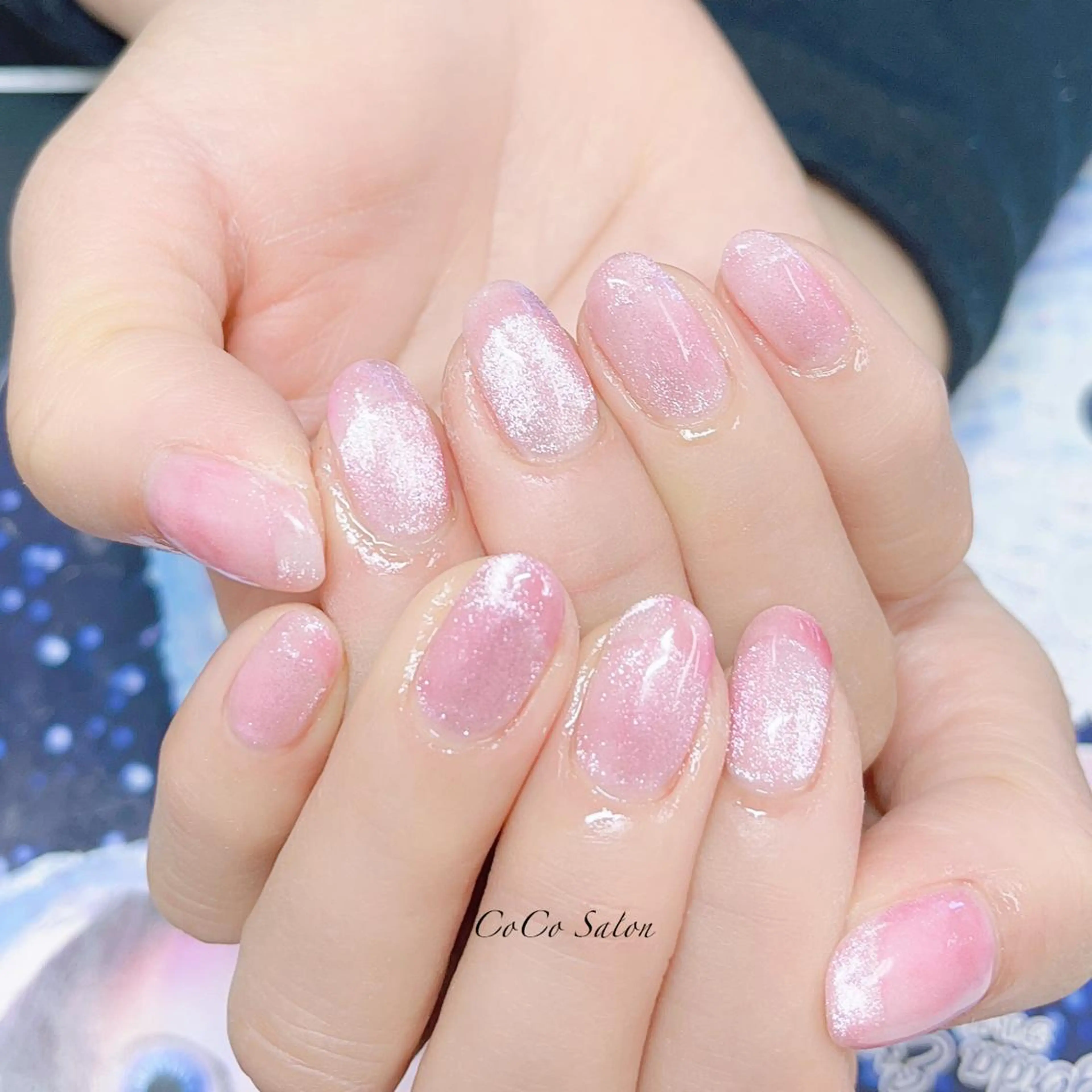 ネイル 長さ出し フレンチネイル ジェルネイル グラデーション キラキラネイル ハンドネイル CoCoSalon ネイル/まつ毛予約のネイルデザイン