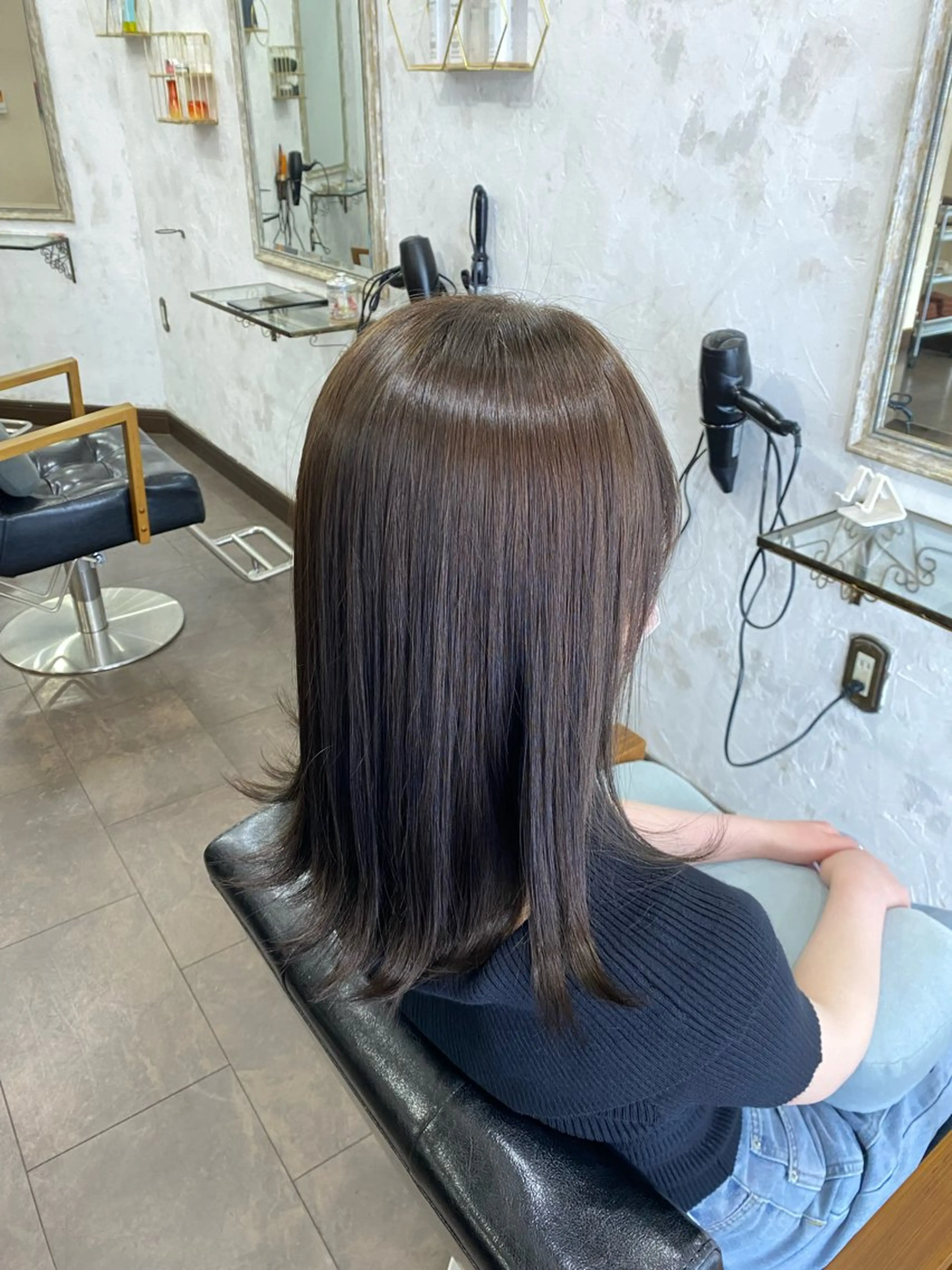 ミディアム aisa .のヘアスタイル
