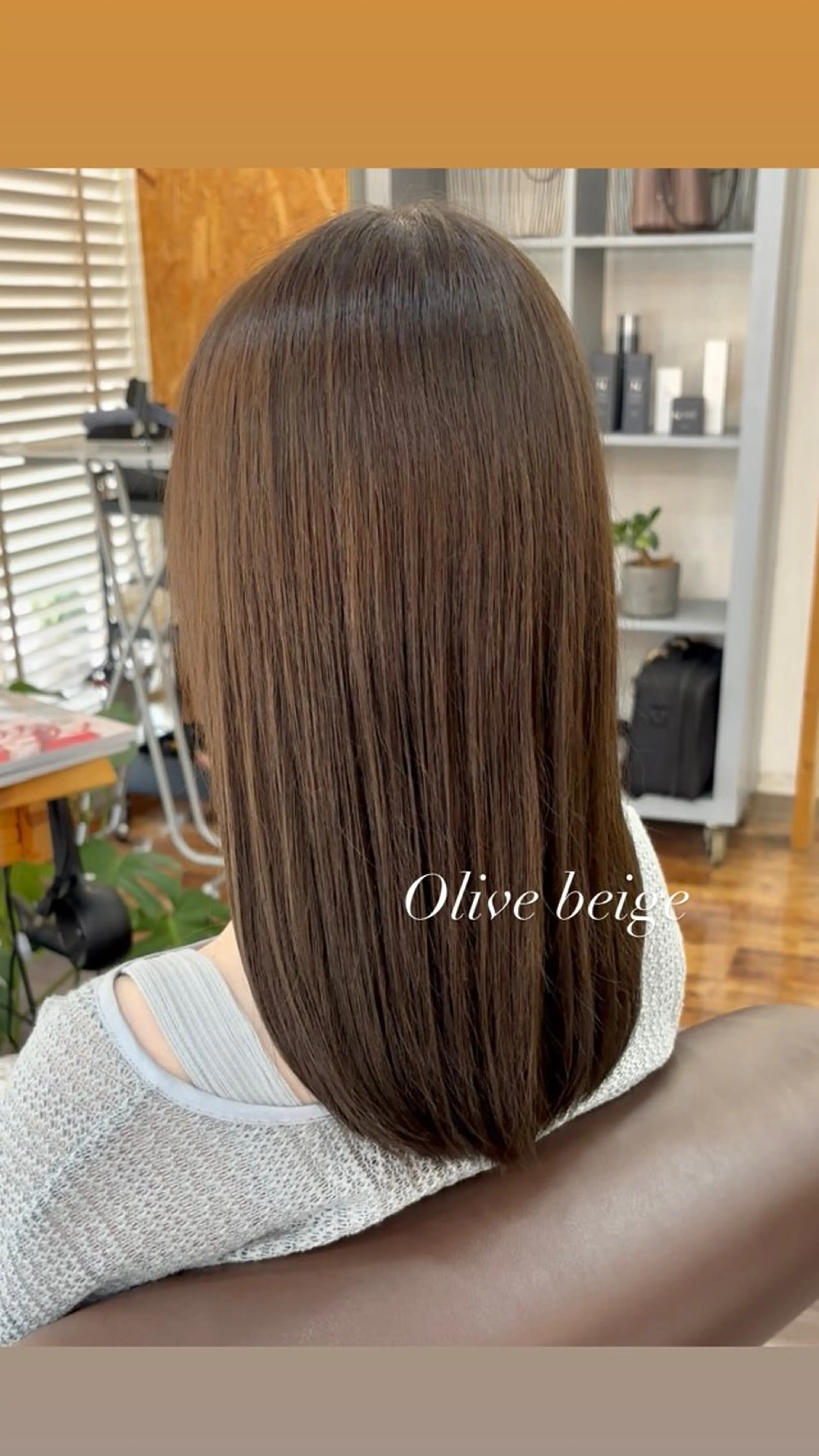 セミロング カラー ベージュカラー オリーブベージュ ヘアカラー miku ヘアセット/着付けのヘアスタイル