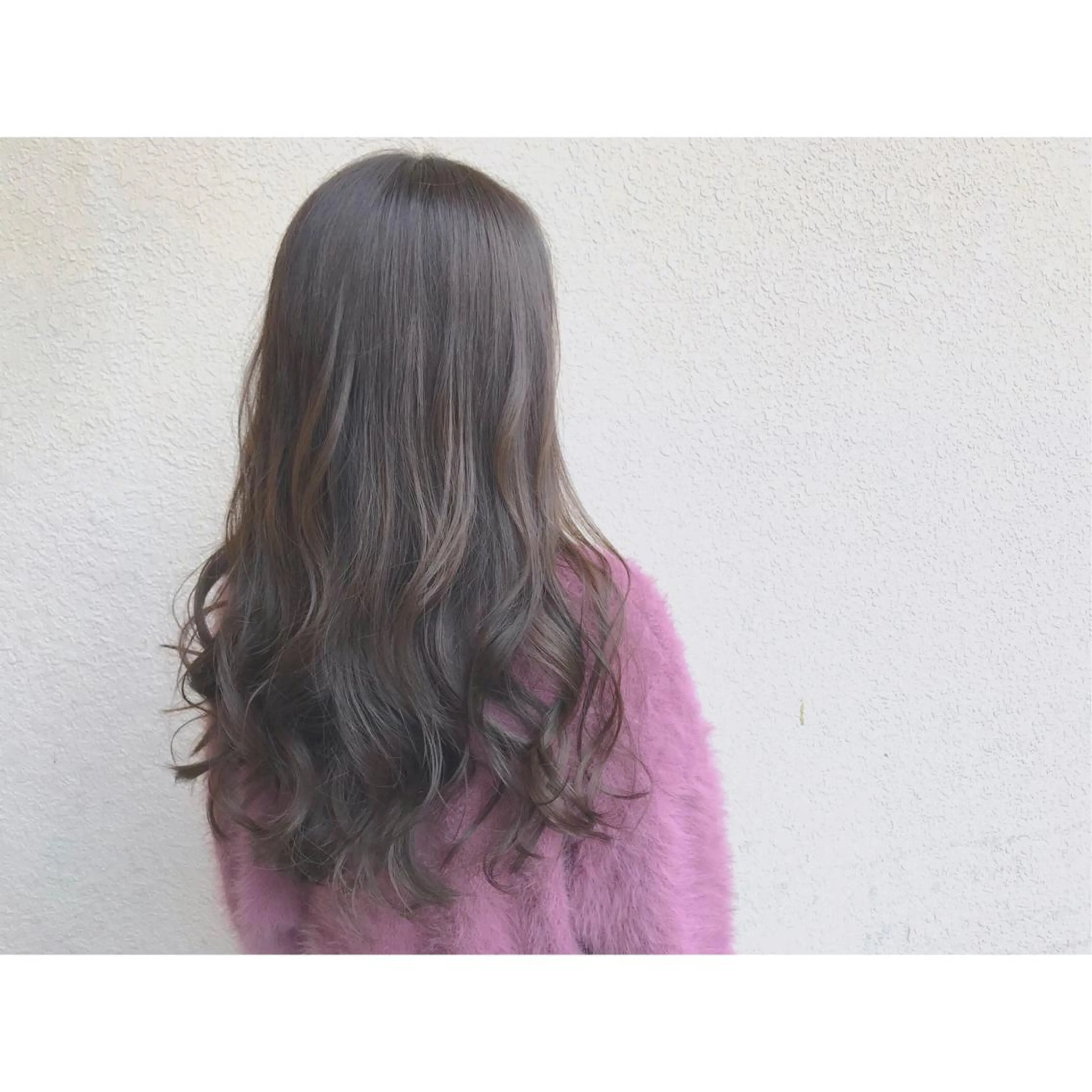 ロング カラー ベージュカラー なかにし まゆみのヘアスタイル