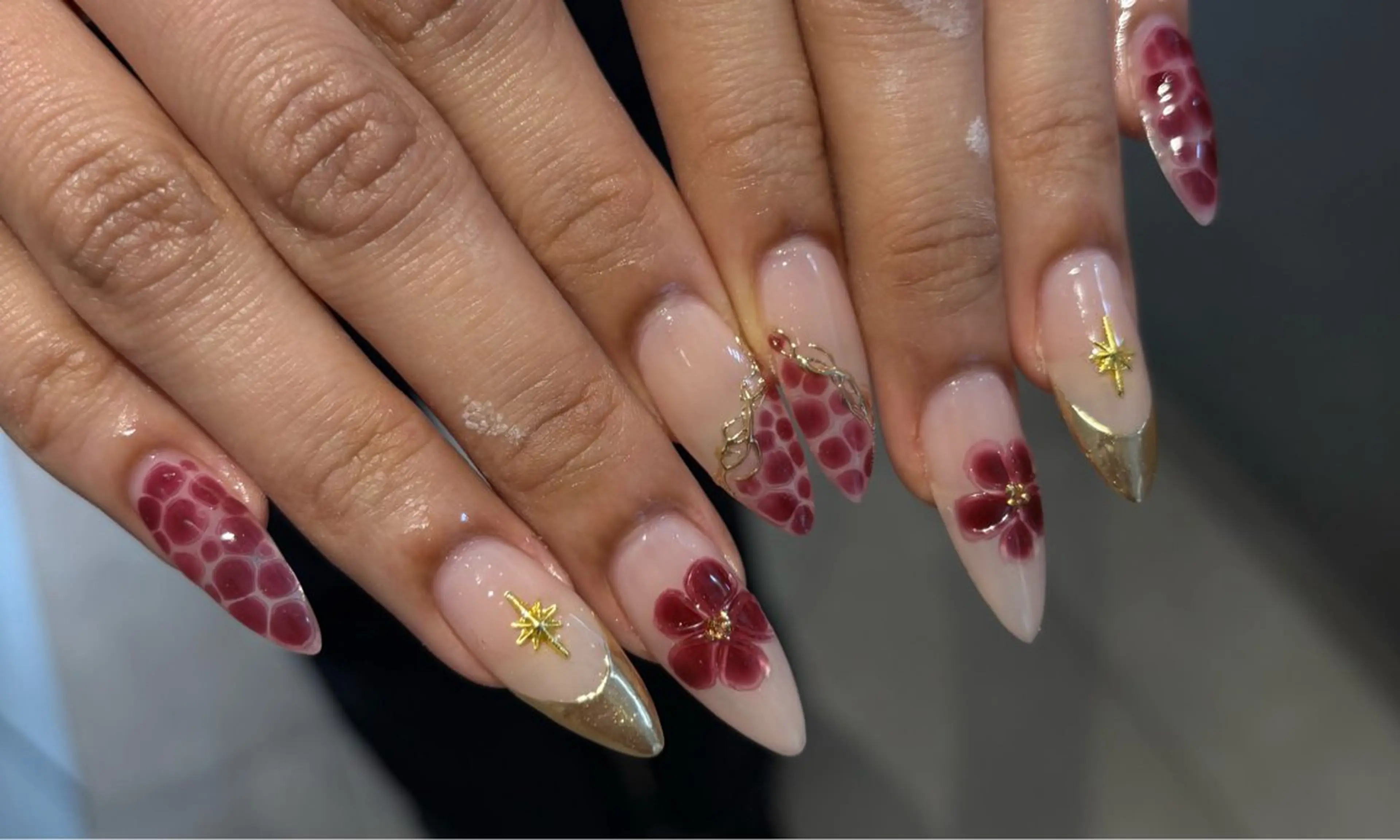 セミロング ハンドネイル SEINA_ NAIL🐈‍⬛💗のネイルデザイン
