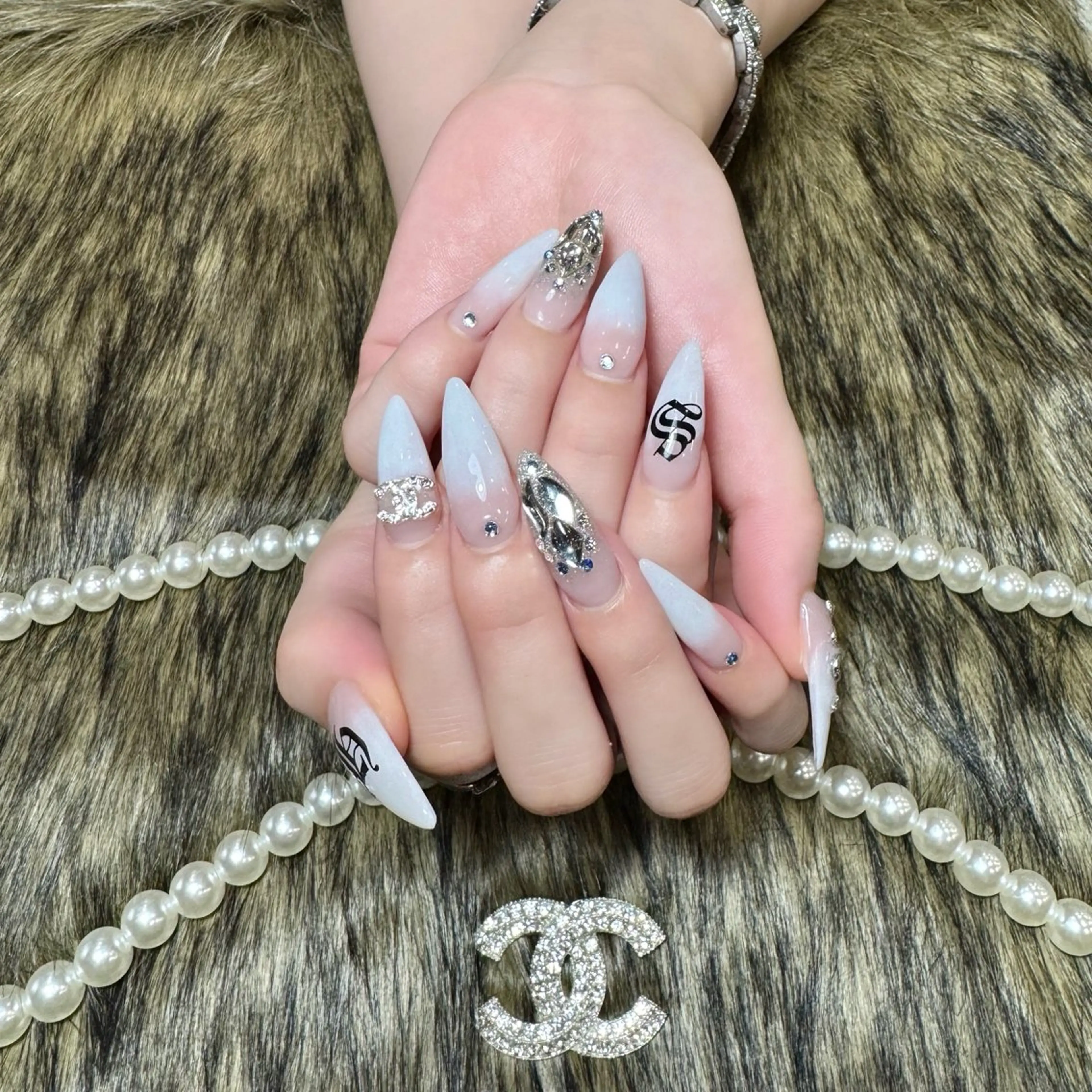 ネイル ハンドネイル Doris Nail Salonのネイルデザイン