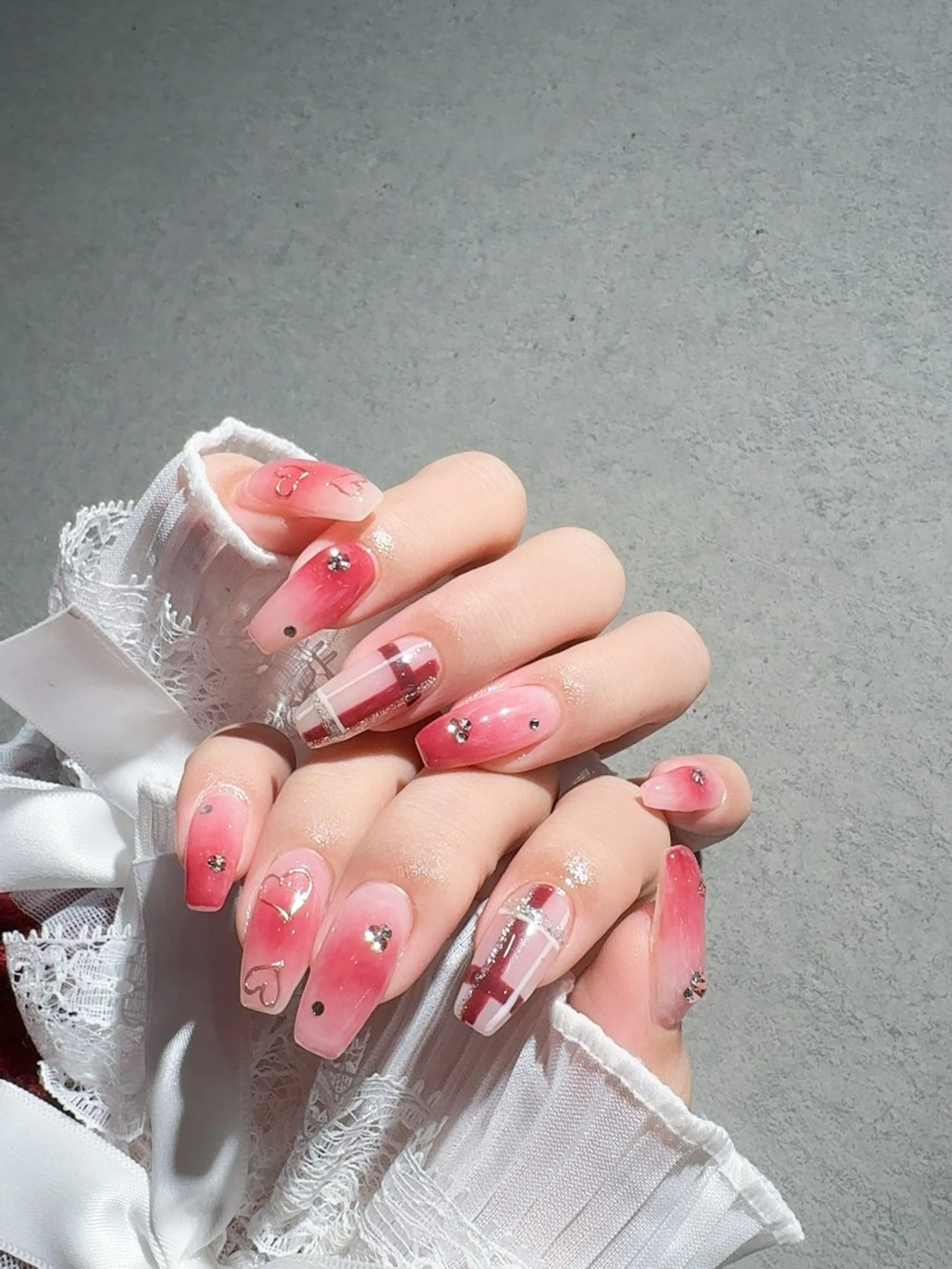 ネイル I-nailロング /ワンホン/キラキラのネイルデザイン