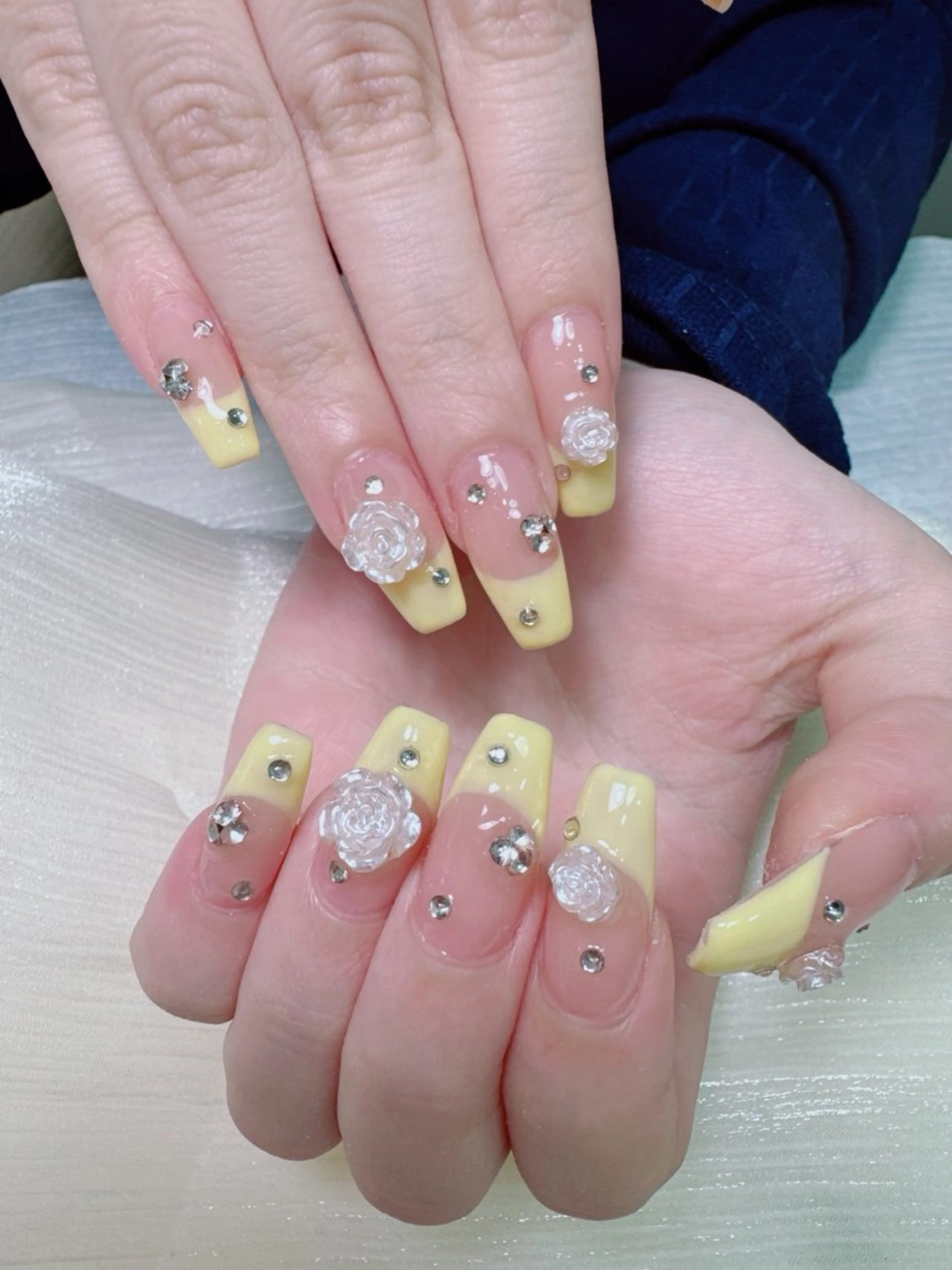 ネイル フレンチネイル 韓国ネイル ラメ(グリッター) ラメグラデーション Miu nailのネイルデザイン