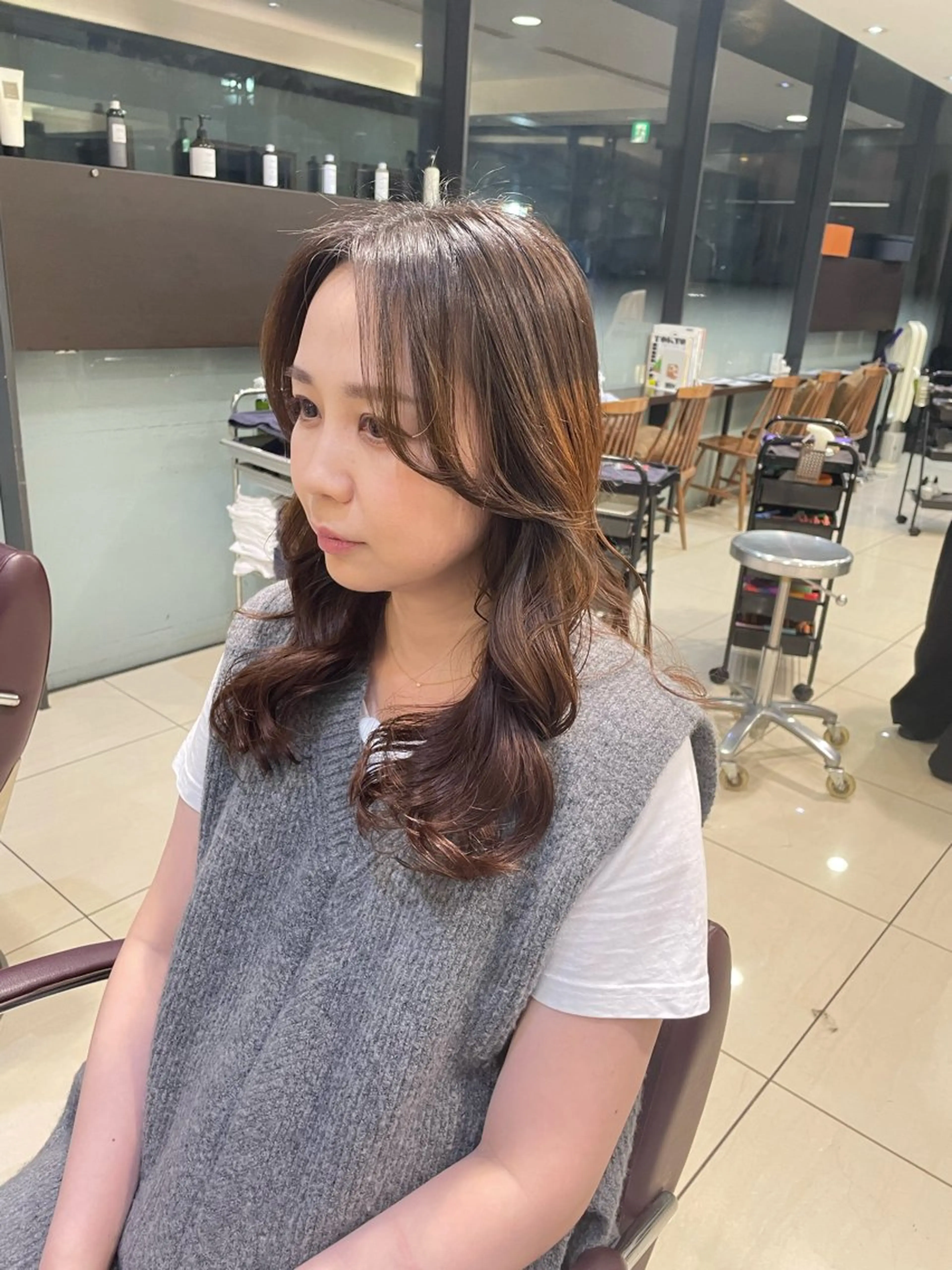 セミロング パーマ セミロングパーマ 韓国風ヘア レイヤーカット カット パーマ トリートメント 韓国風パーマ🌿コテ 巻き風パーマ/るいのヘアスタイル