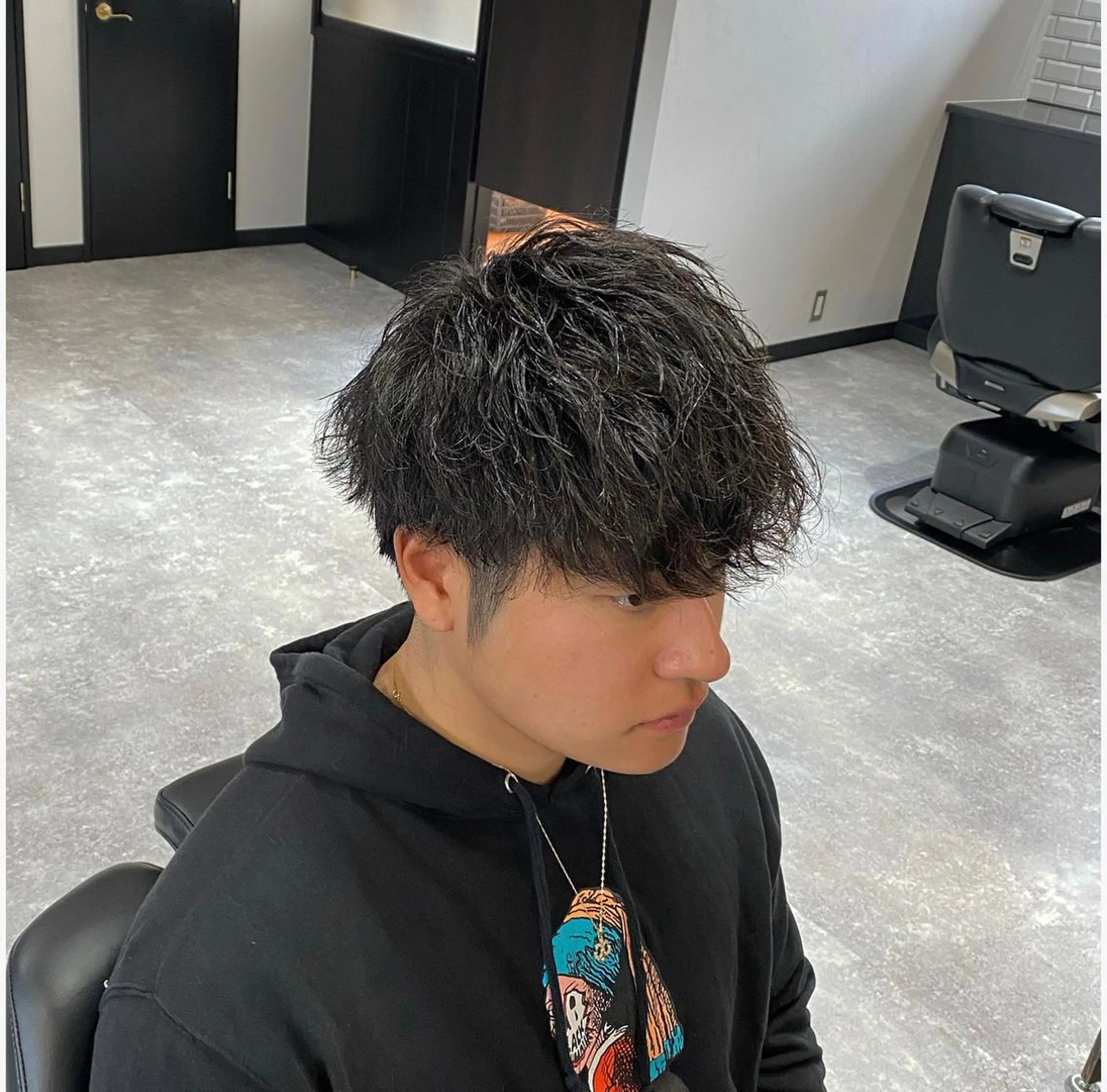 ミディアム パーマ メンズ マッシュ パーマ 前田賢生 ご新規様はNGのヘアスタイル