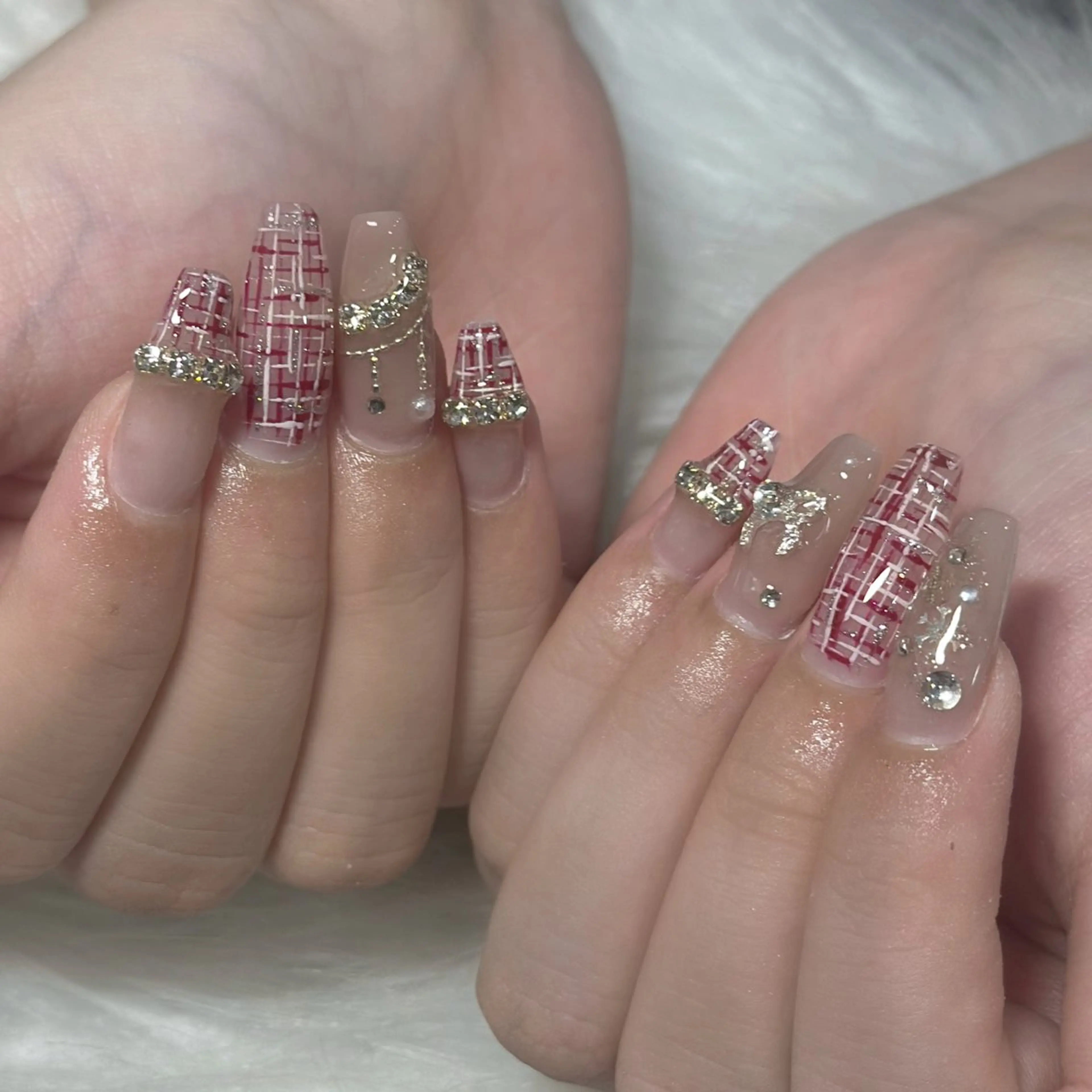 ネイル ハンドネイル フットネイル LAVISH nanamiのネイルデザイン